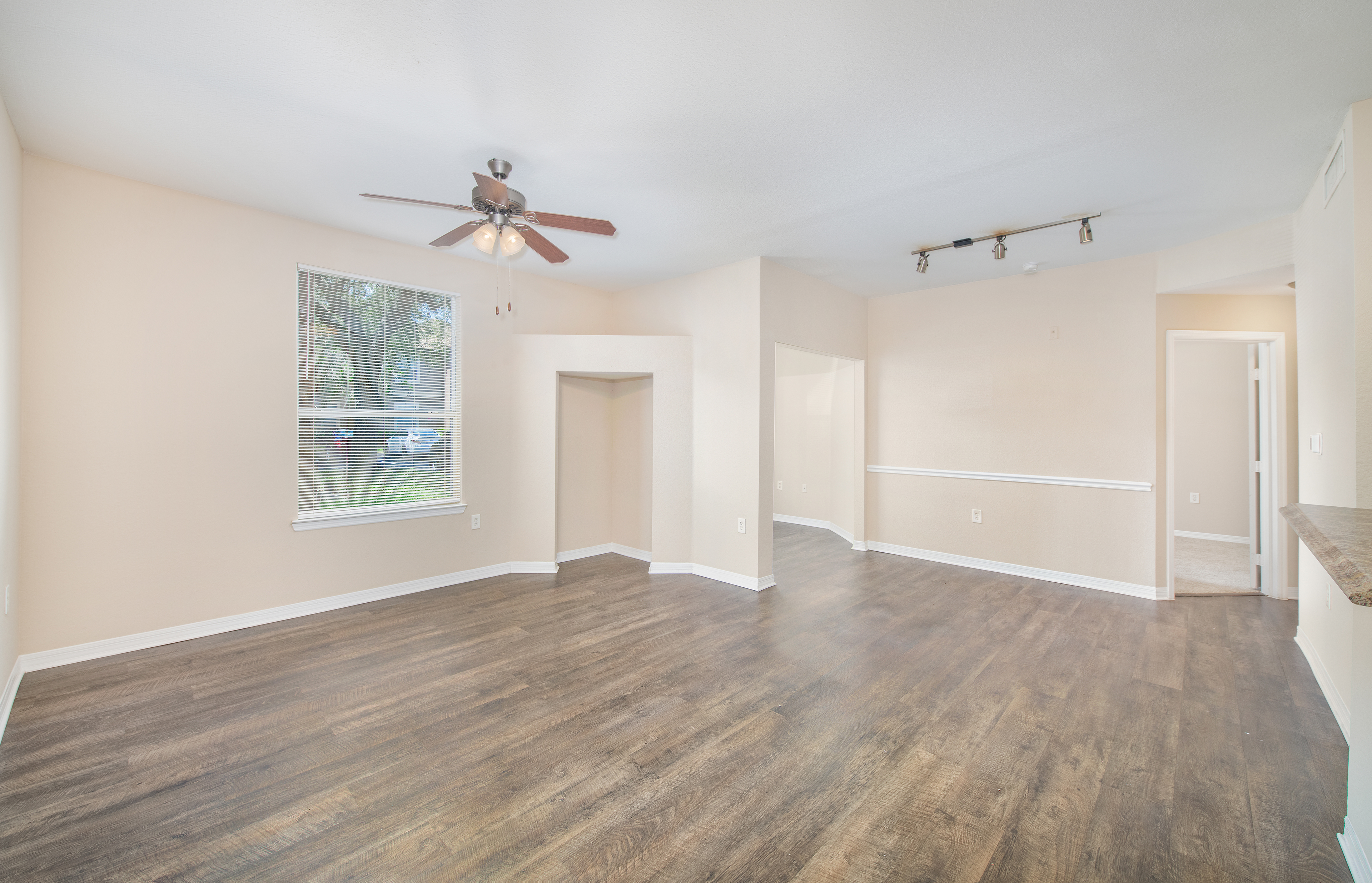 Living Room at MAA Palm Harbor in Tampa, FL