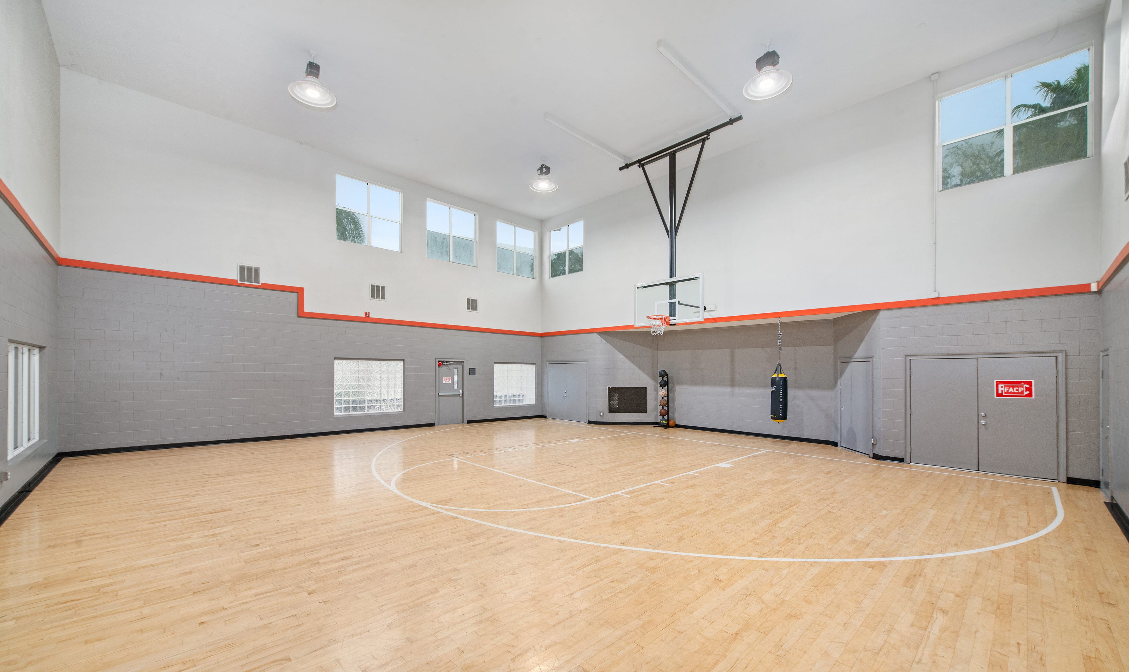 Basketball court at MAA Rocky Point luxury apartment homes in Tampa, FL