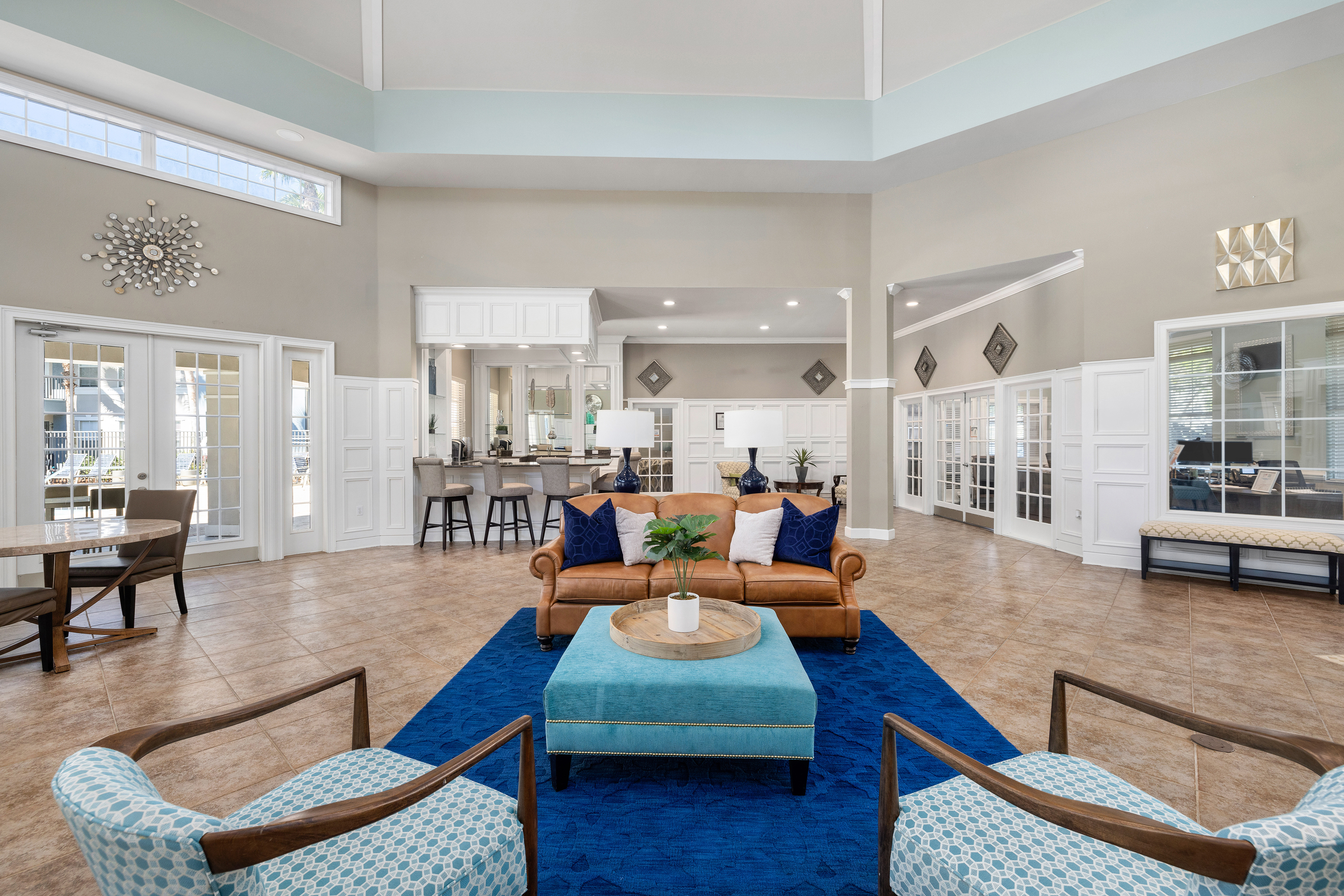 Lounge at MAA Tampa Oaks luxury apartment homes in Tampa, FL