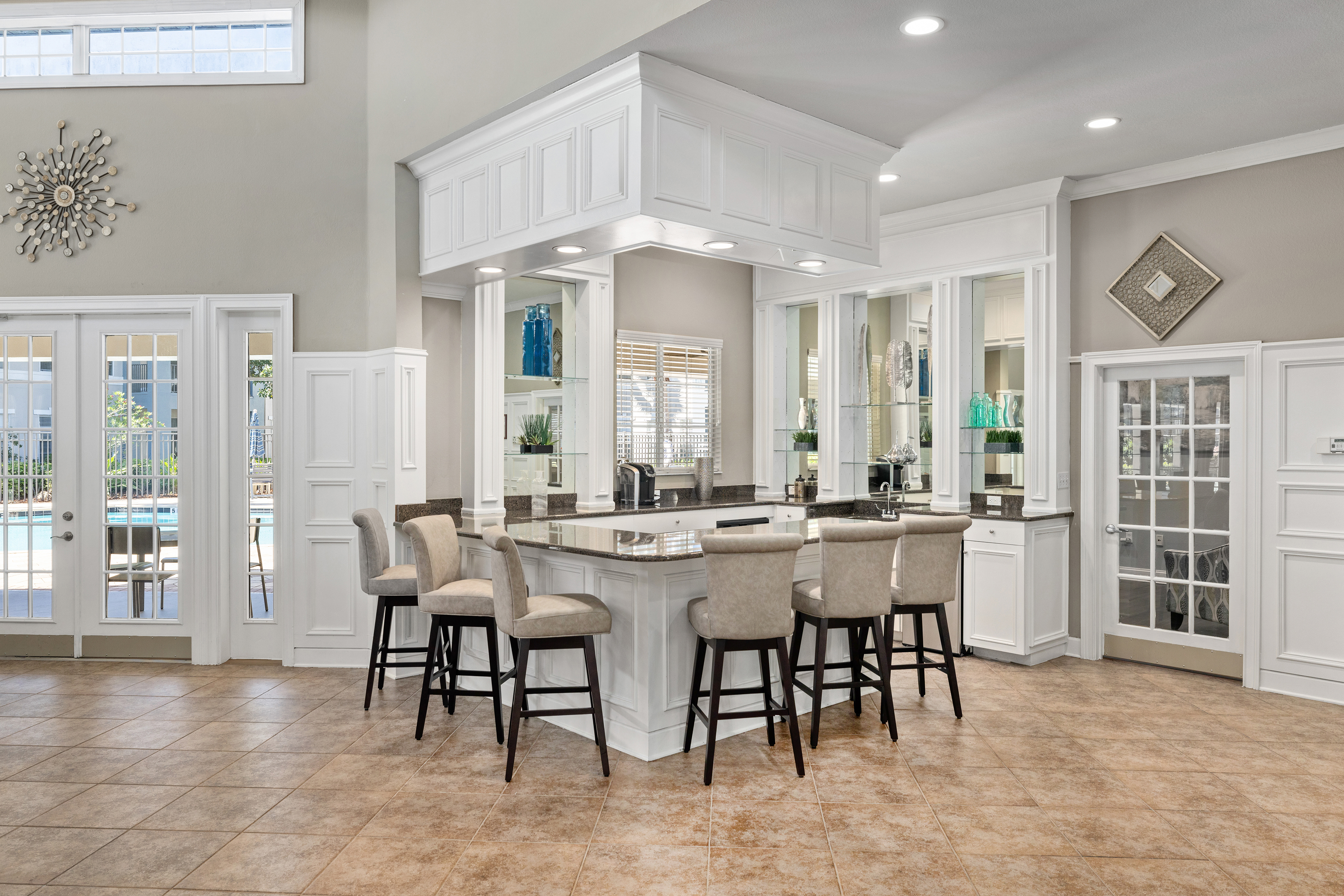 Lounge at MAA Tampa Oaks luxury apartment homes in Tampa, FL