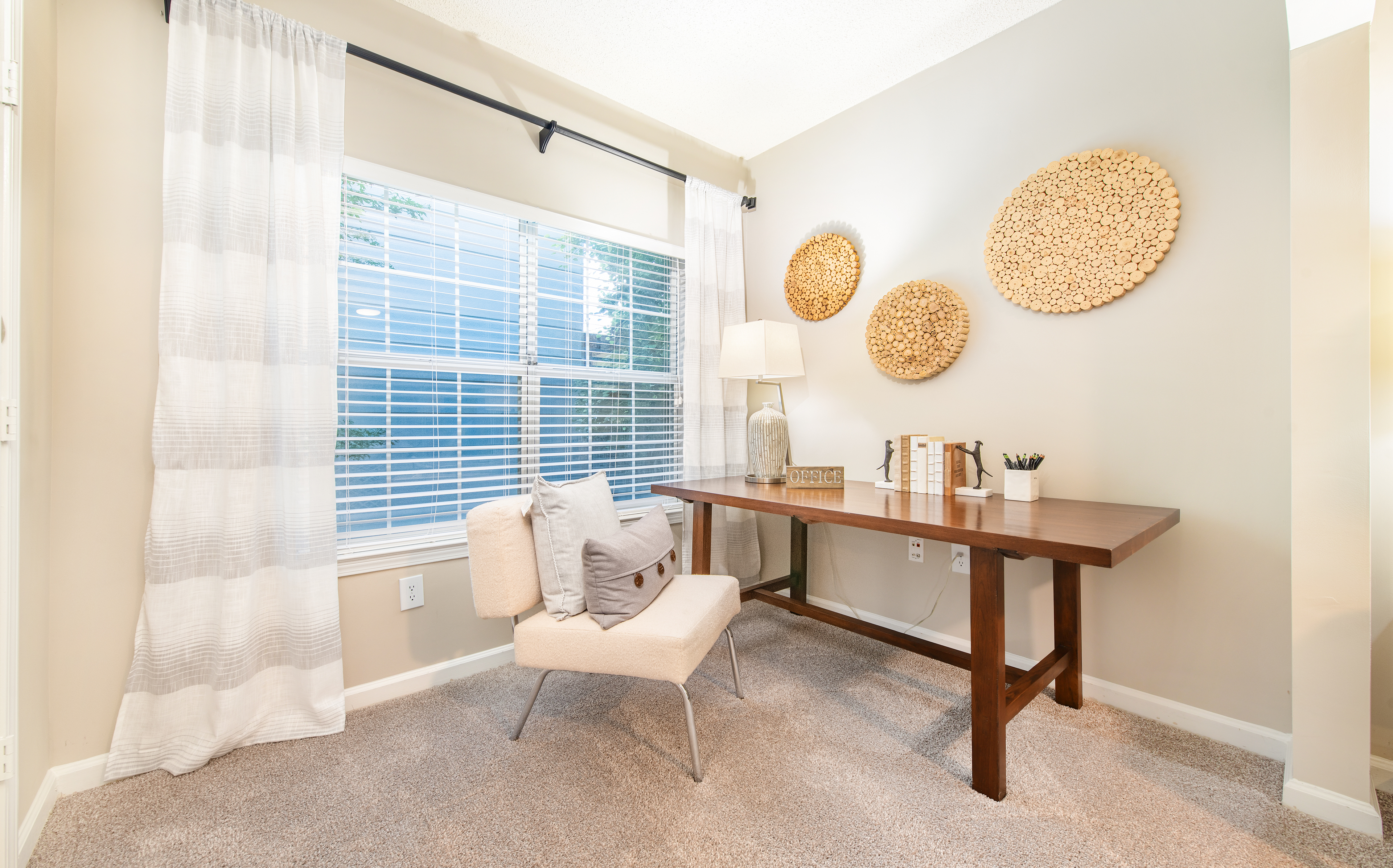 Home Office MAA Gardens luxury apartment homes in Atlanta, GA