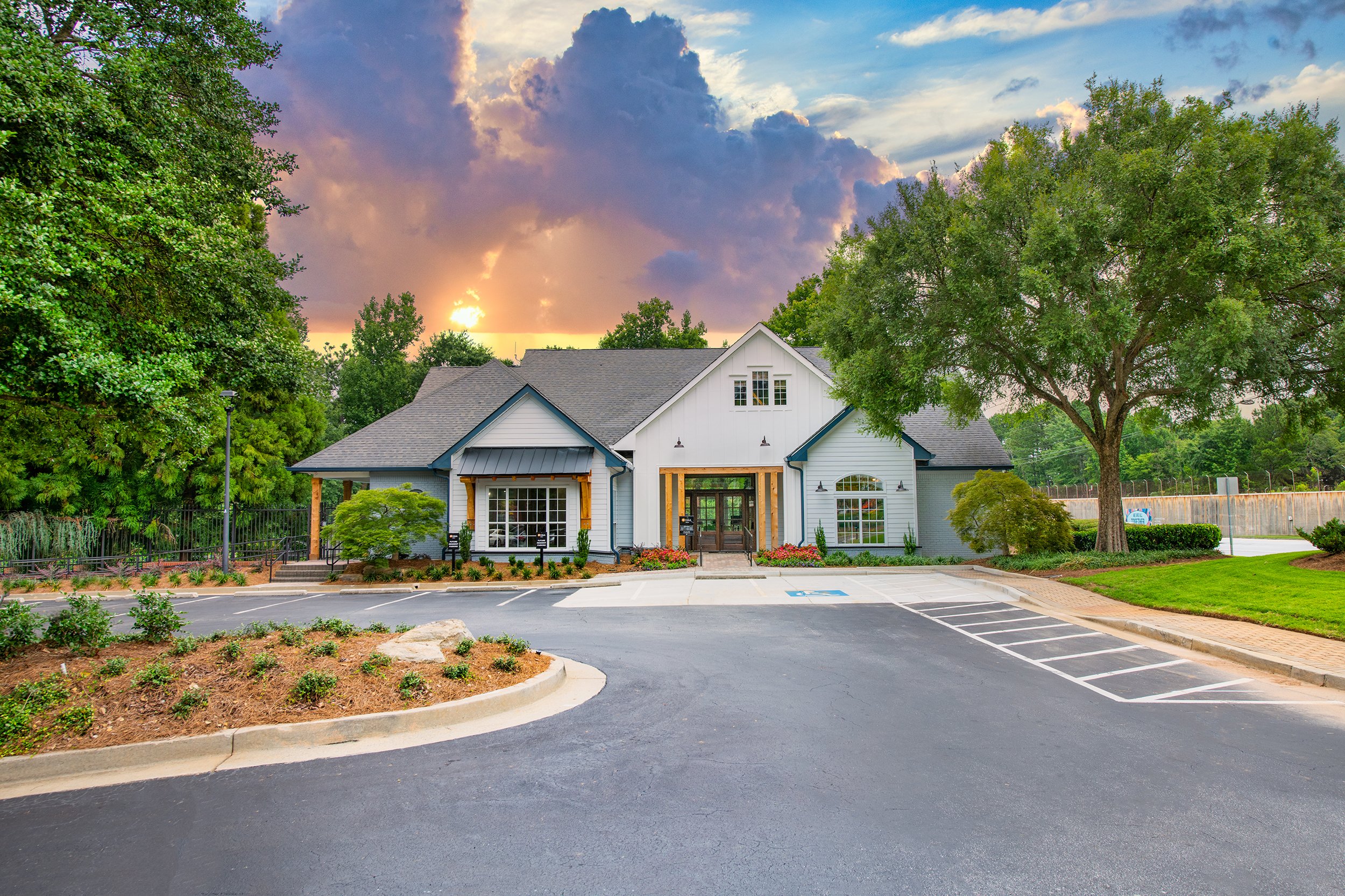 Exterior Clubhouse at MAA Glen in Atlanta, GA
