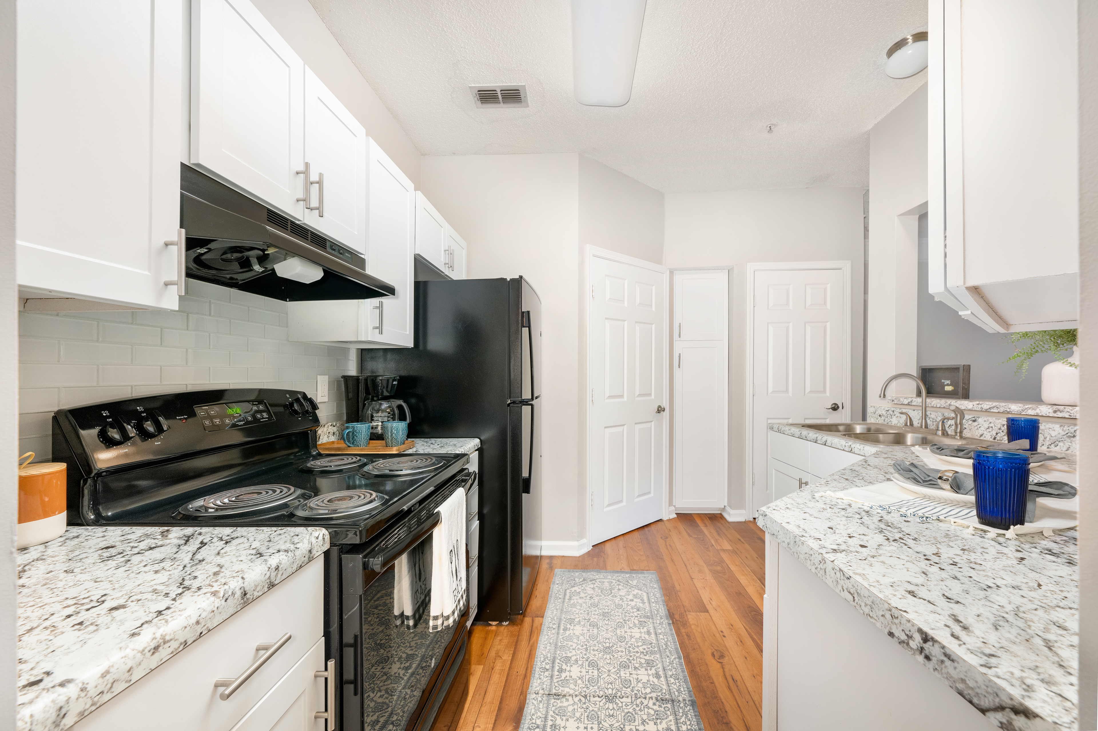 Kitchen at MAA Lake Lanier luxury apartment homes in Gainesville, GA