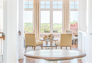 Community clubhouse with sitting area and panoramic views at MAA Lake Lanier luxury apartments in Gainesville, GA