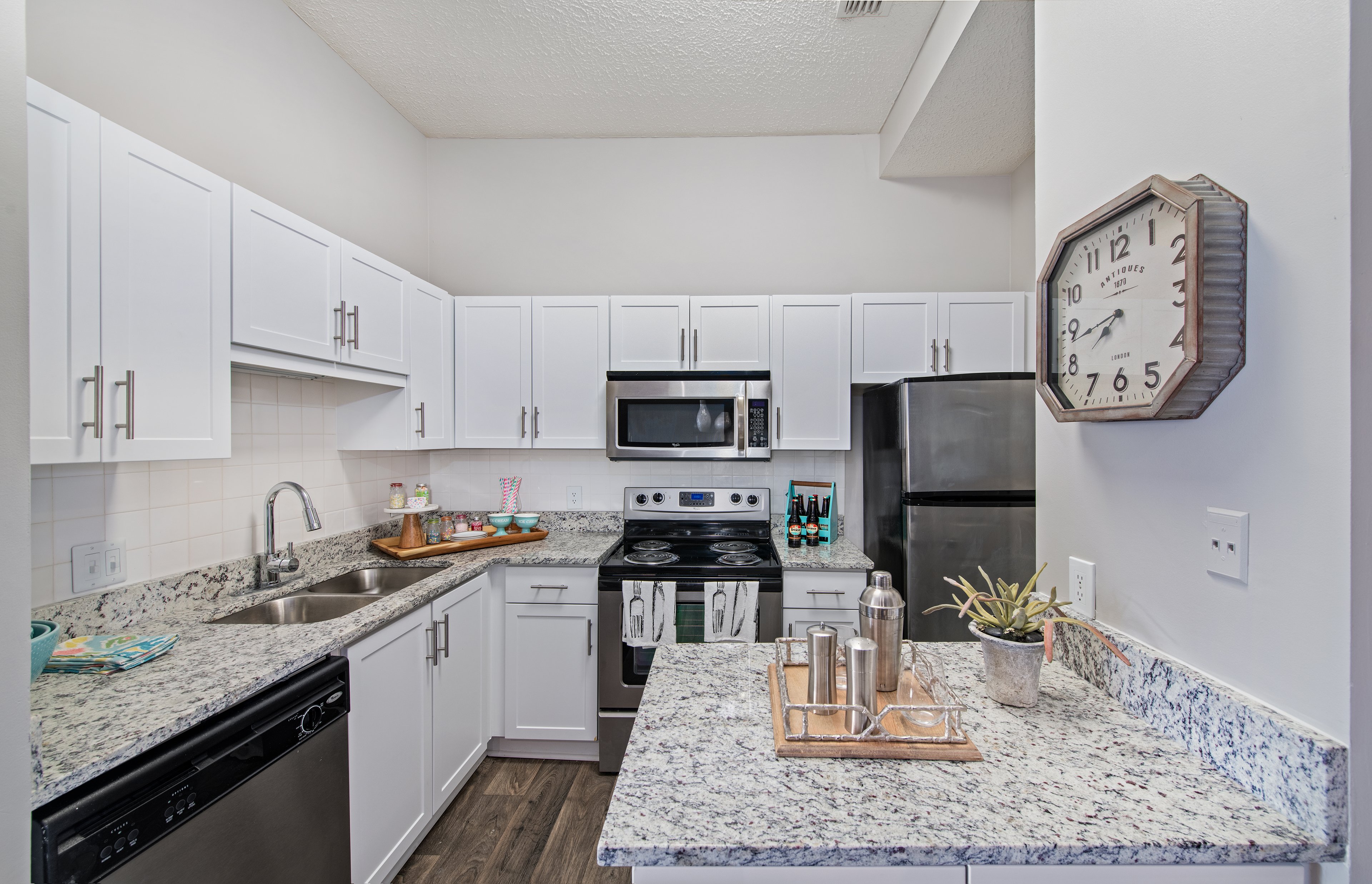 Kitchen at MAA Oglethorpe in Atlanta, GA