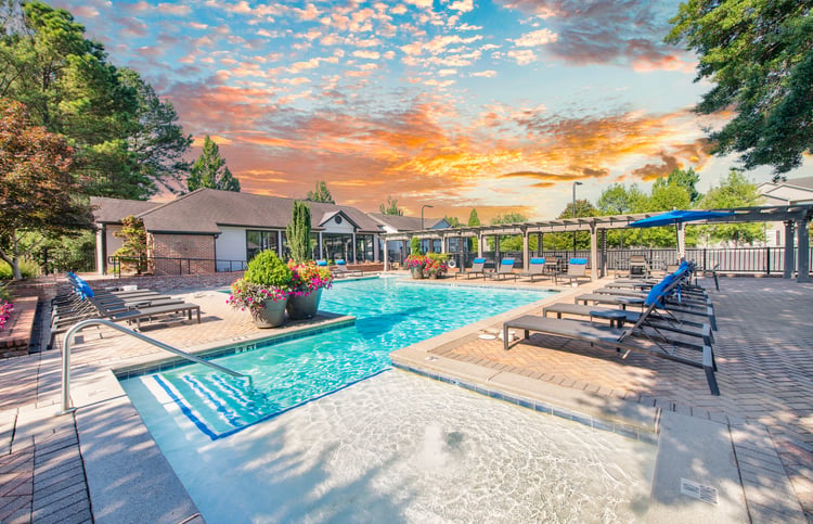Pool at MAA Oglethorpe in Atlanta, GA