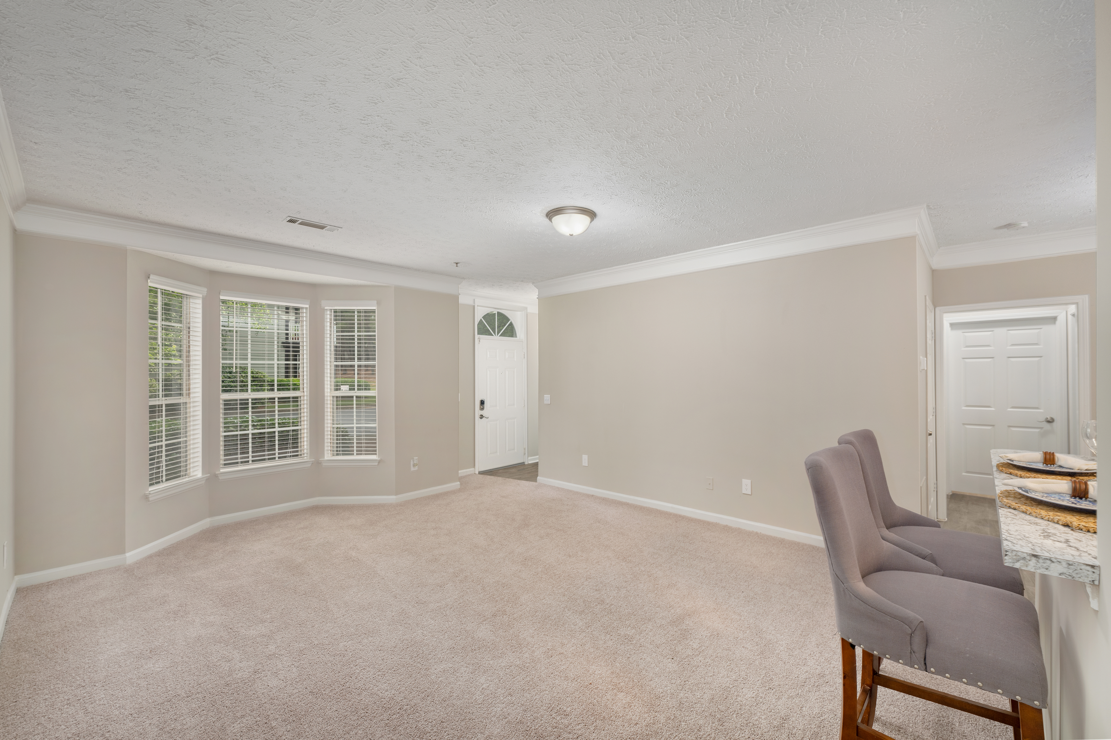 Living room at MAA River Oaks luxury apartment homes in Atlanta, GA