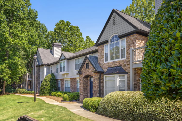 Building at MAA River Place luxury apartment homes in Duluth, GA