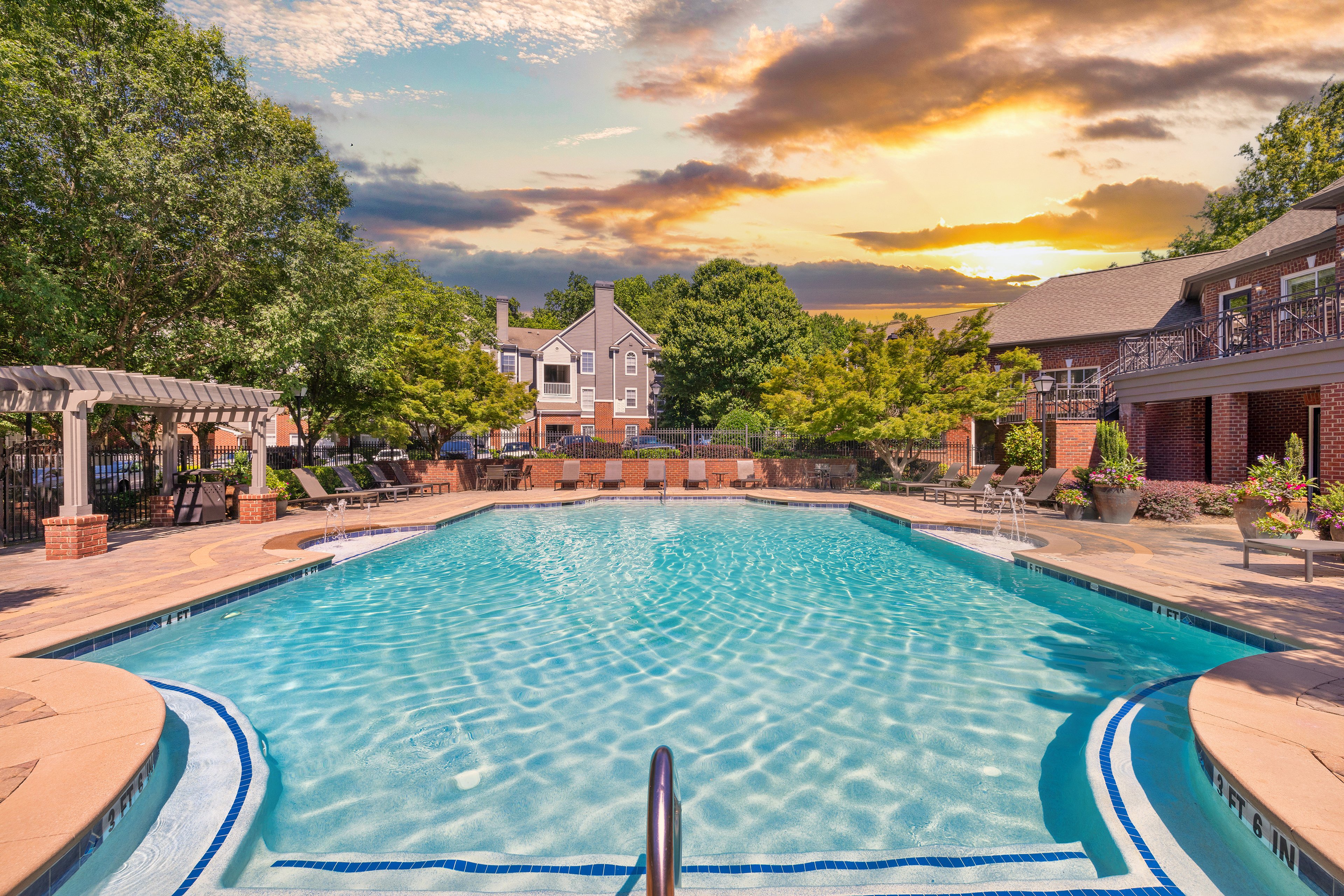 Pool at MAA Shiloh luxury apartment homes in Kennesaw, GA