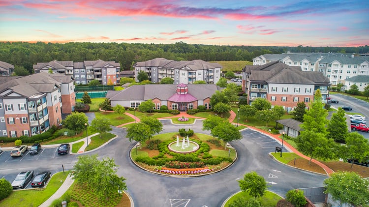 Fountain at MAA Avala luxury apartment homes in Savannah, GA