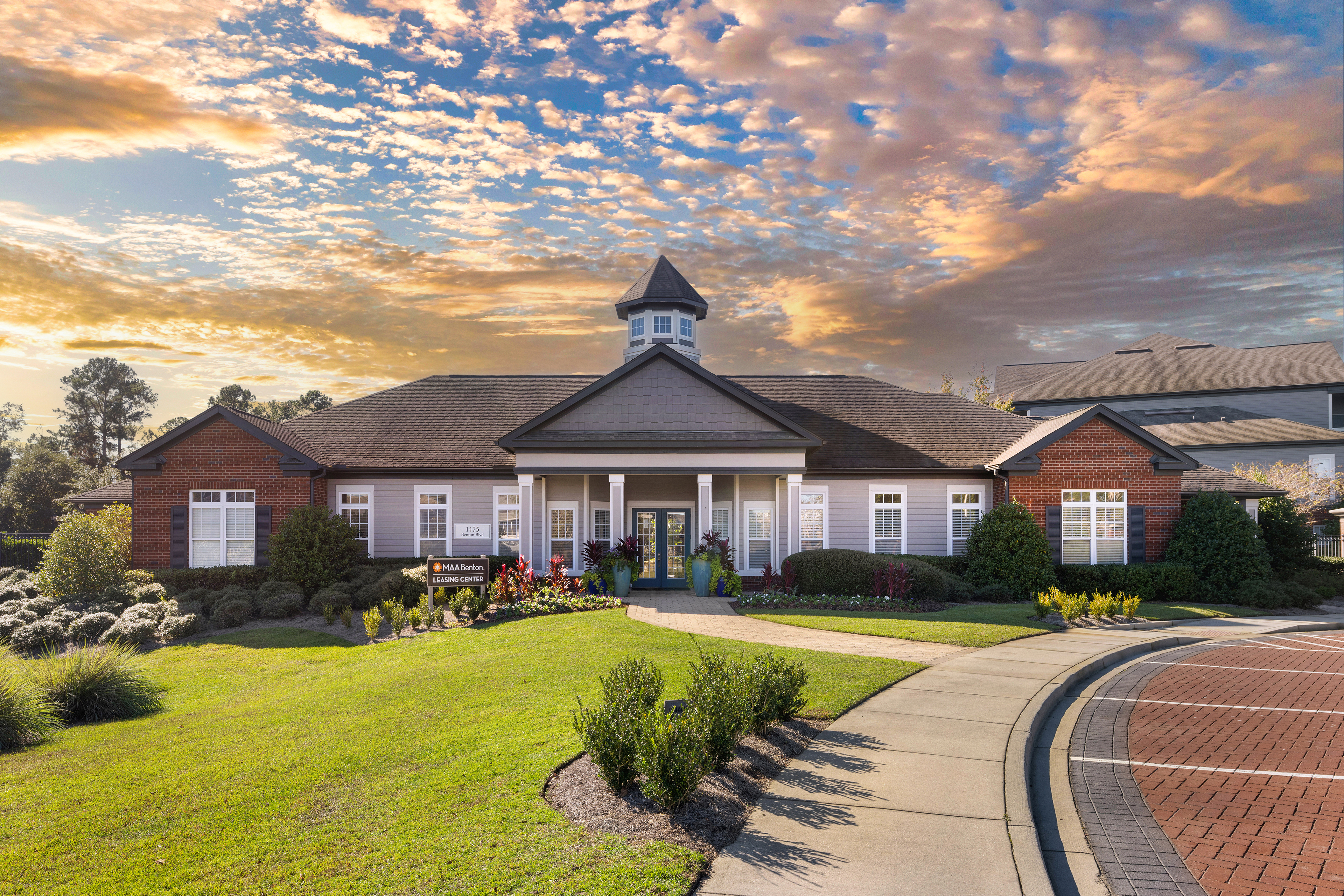 Leasing office at MAA Benton luxury apartment homes in Savannah, GA