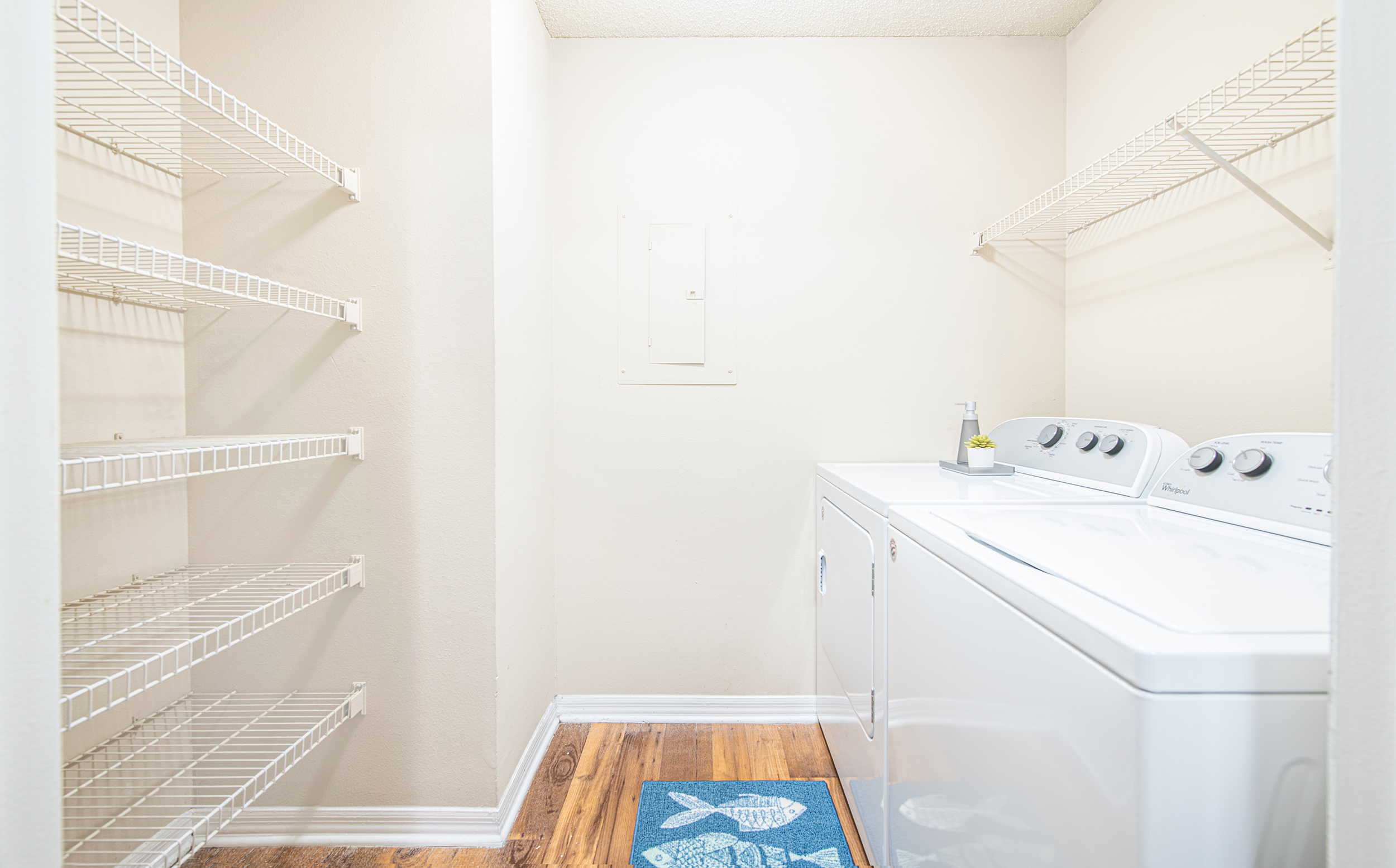 Washer dryer at MAA Georgetown Grove luxury apartment homes in Savannah, GA