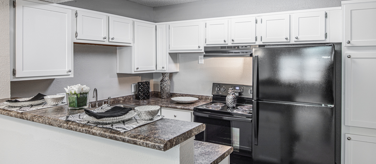 Model Kitchen at MAA Huntington luxury apartment homes in Savannah, GA