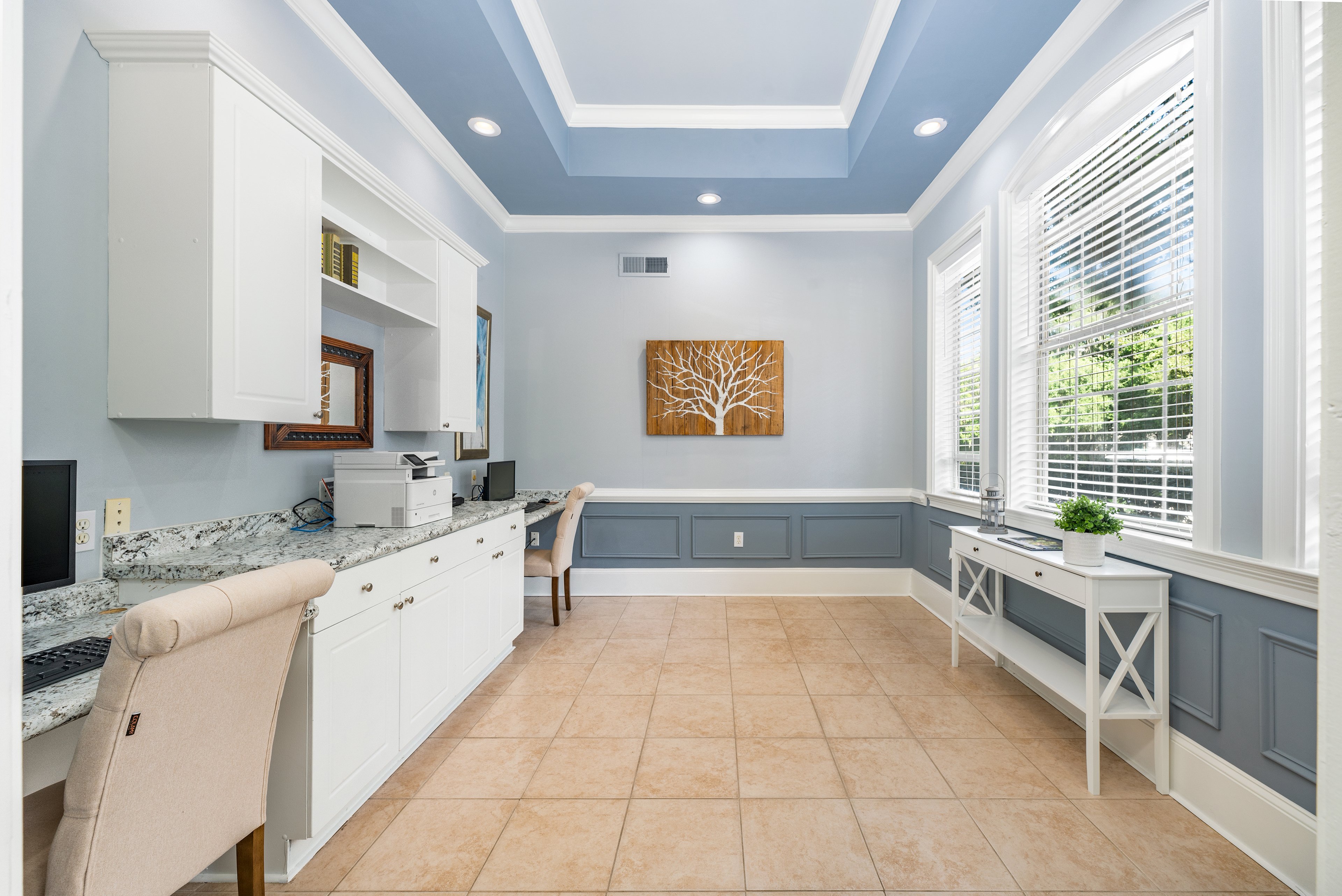Business center at MAA Wilmington Island luxury apartment homes in Savannah, GA
