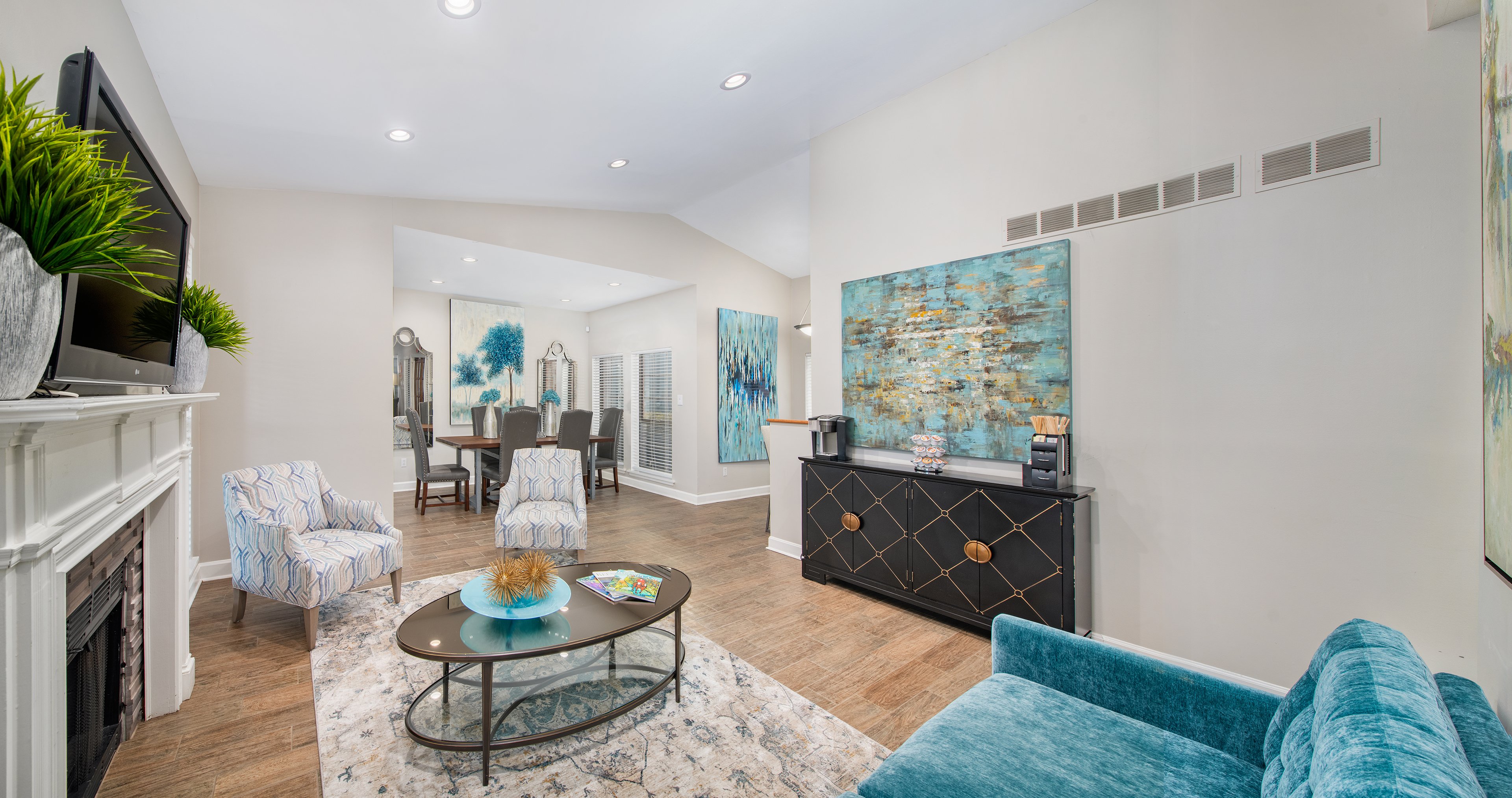Clubhouse at MAA Mansion luxury apartment homes in Raleigh, NC