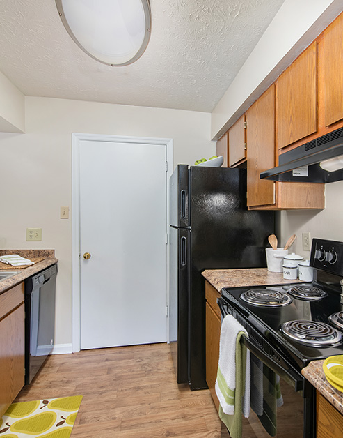 Kitchen at MAA Mansion luxury apartment homes in Lexington, KY