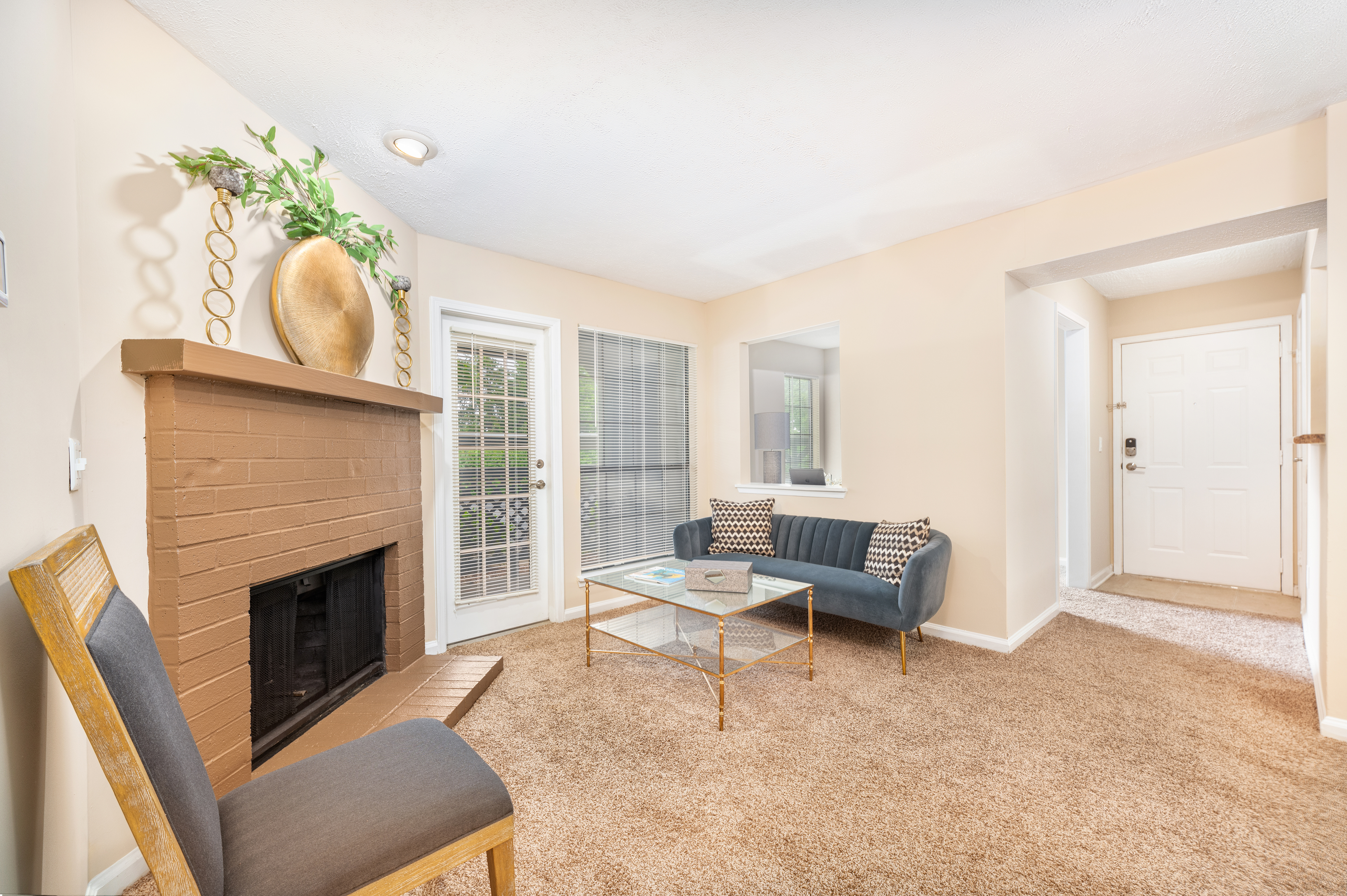 Living room at MAA Village luxury apartment homes in Lexington, KY