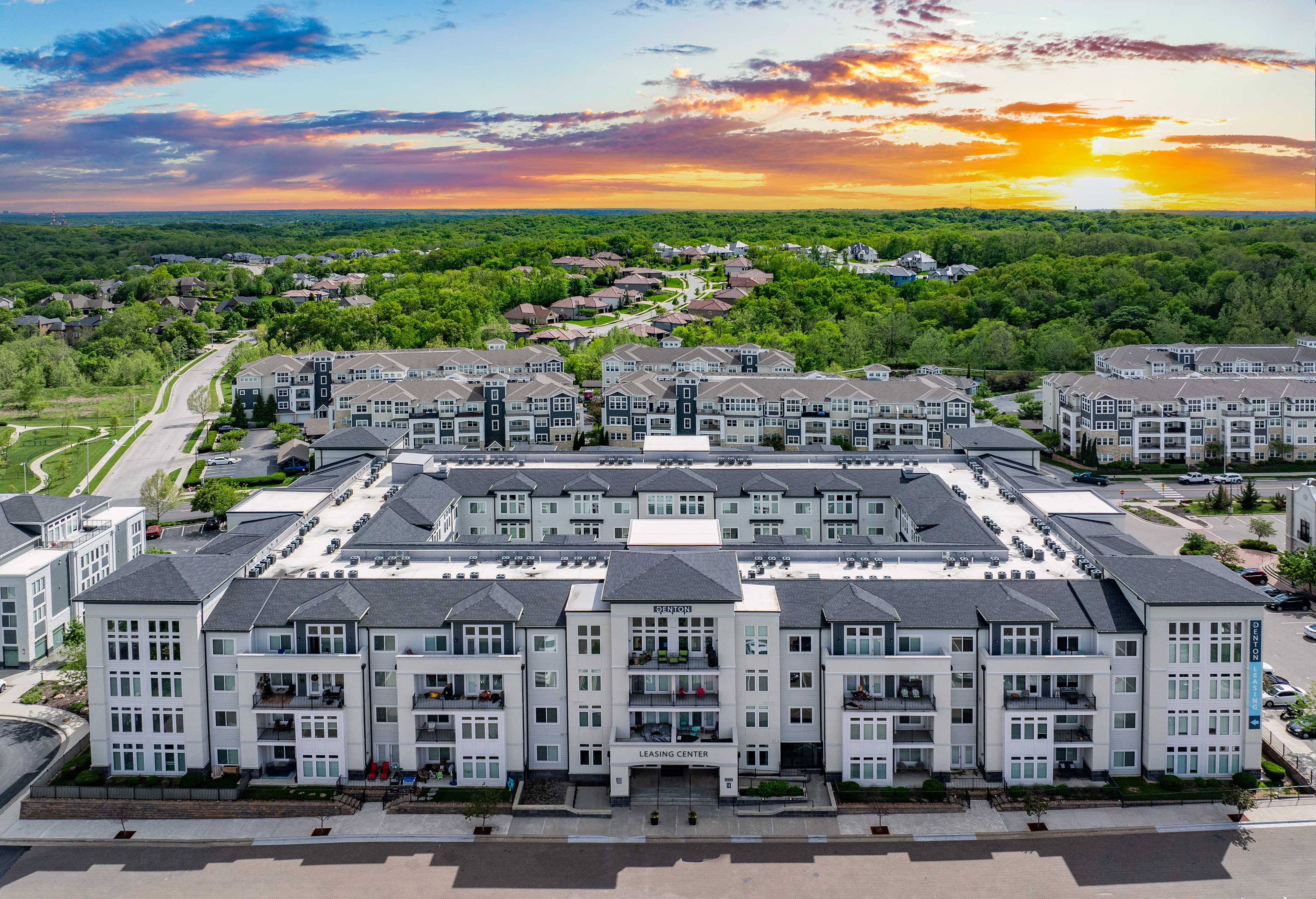 Building at MAA Denton Pointe luxury apartment homes in Kansas City, MO