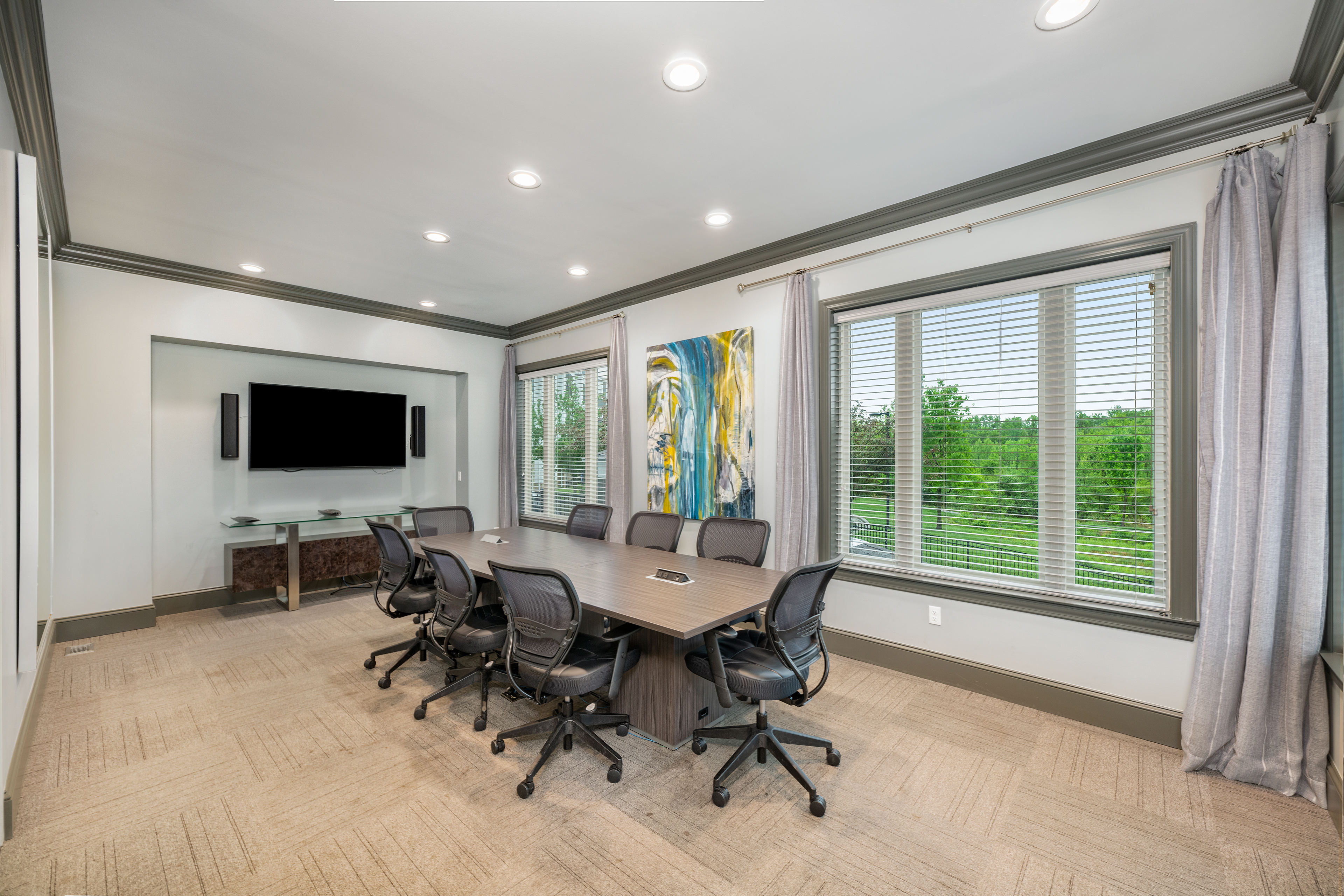 Conference room at MAA Denton Pointe luxury apartment homes in Kansas City, MO