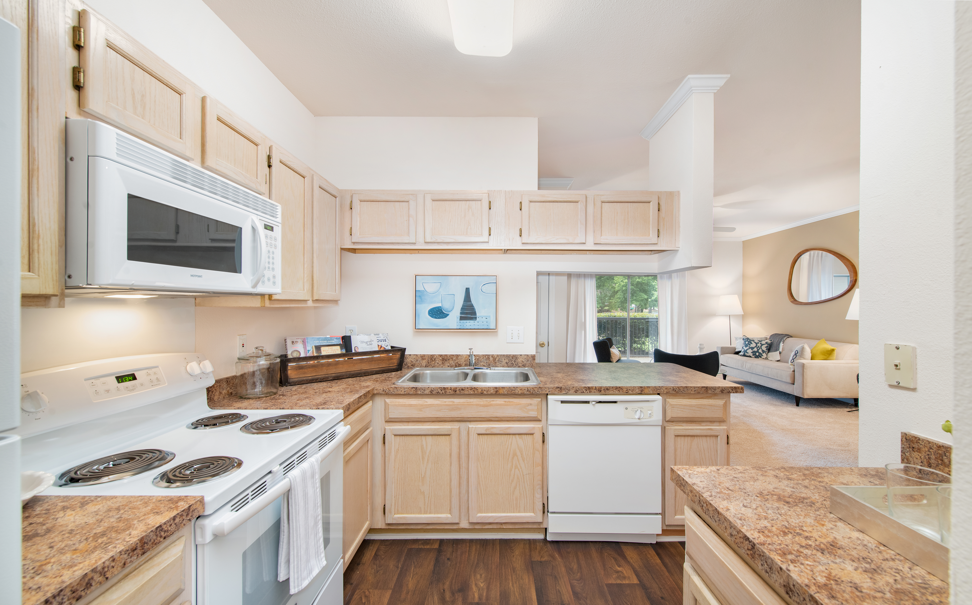 Kitchen at MAA Beverly Crest in San Antonio, TX