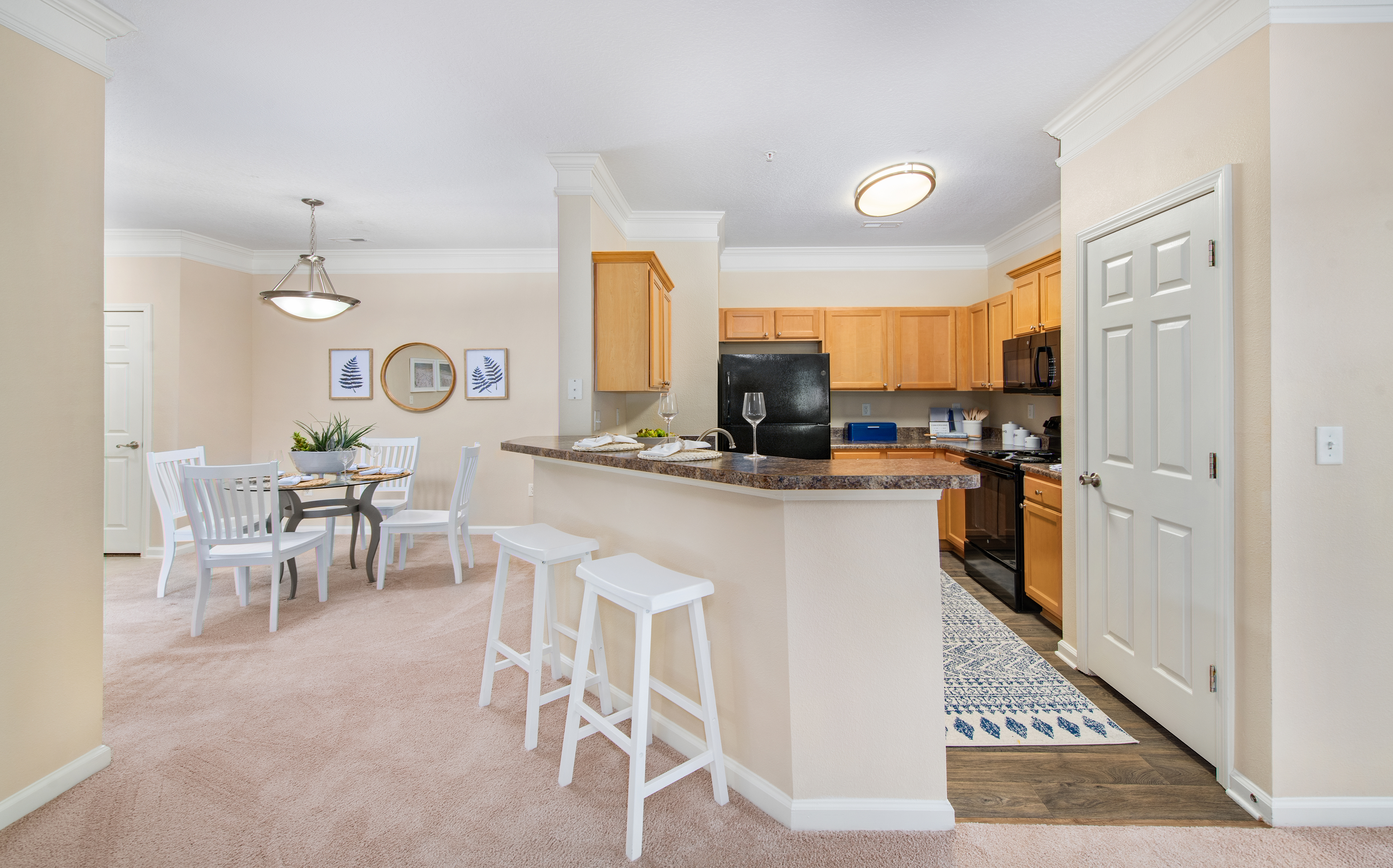 Kitchen at MAA Cornelius luxury apartment homes in Charlotte, NC