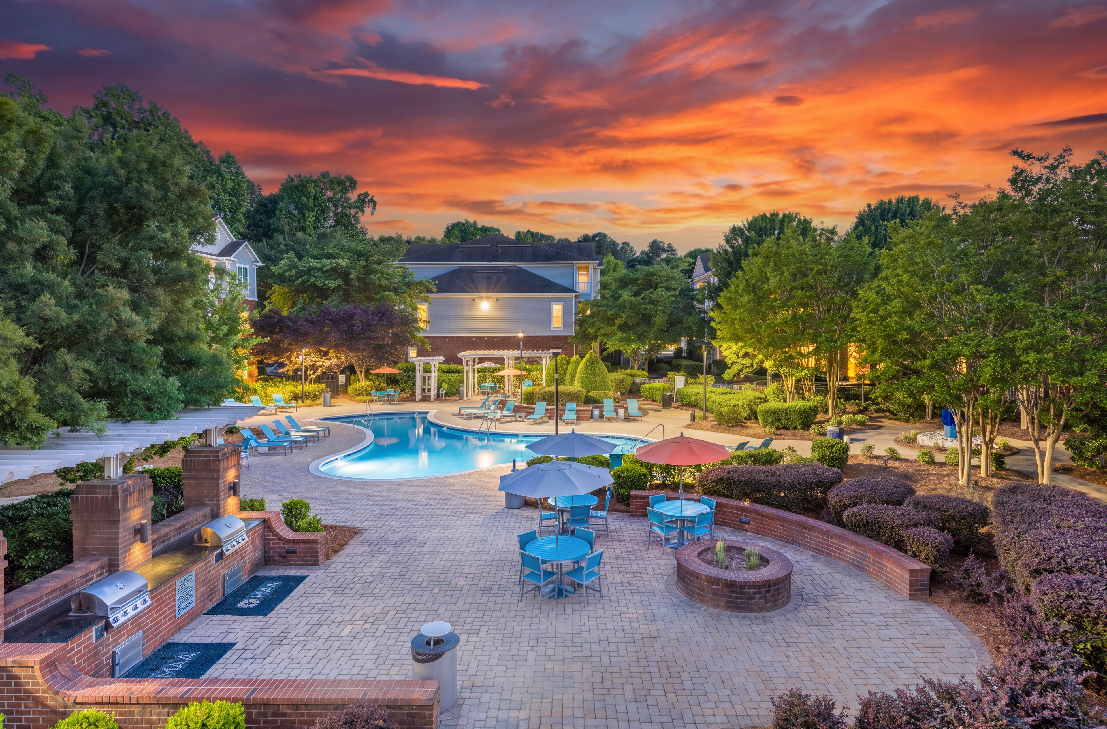 Grill area in MAA Matthews Commons luxury apartment homes in Charlotte, NC