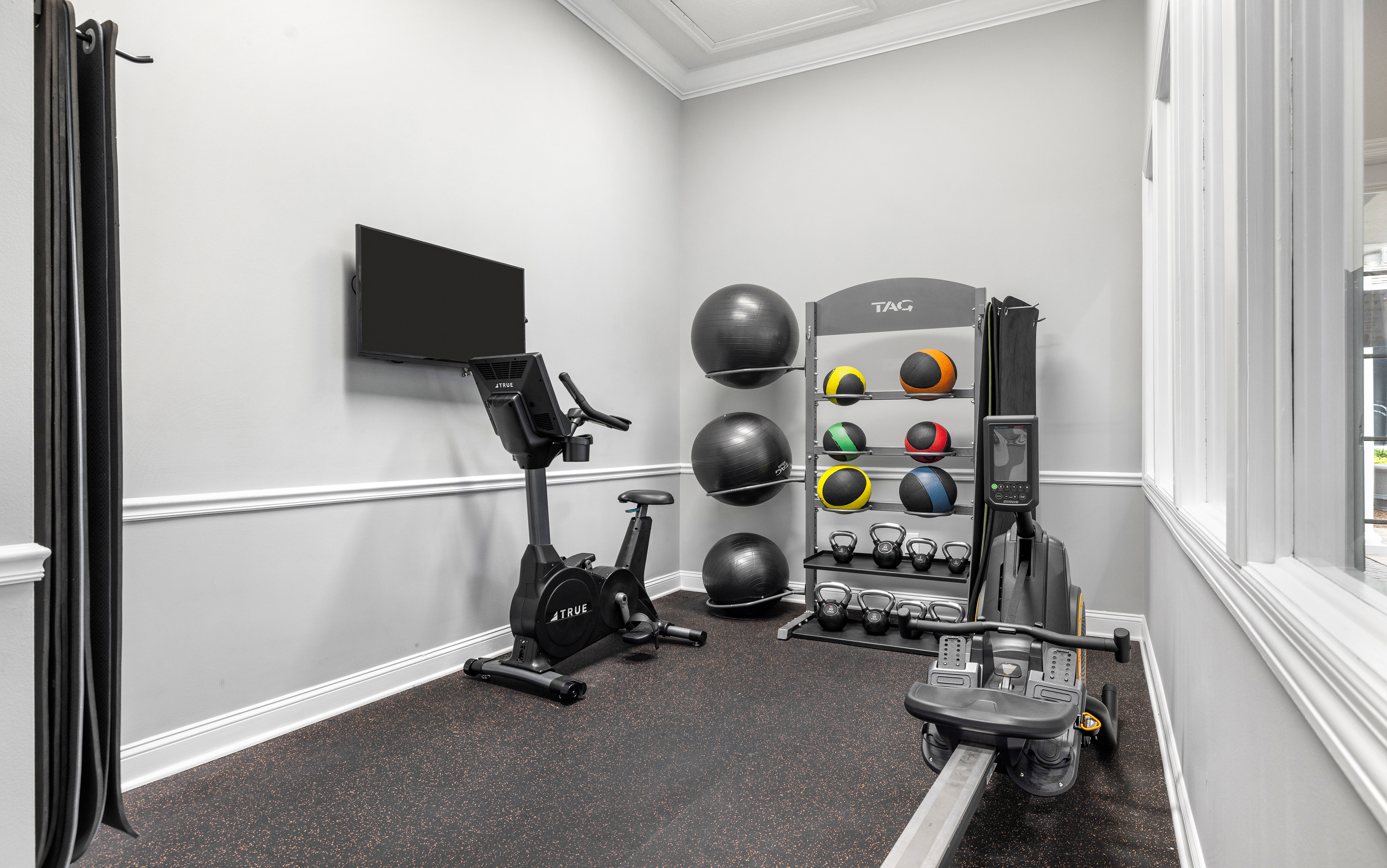 Fitness center at MAA Prosperity Creek luxury apartment homes in Charlotte, NC