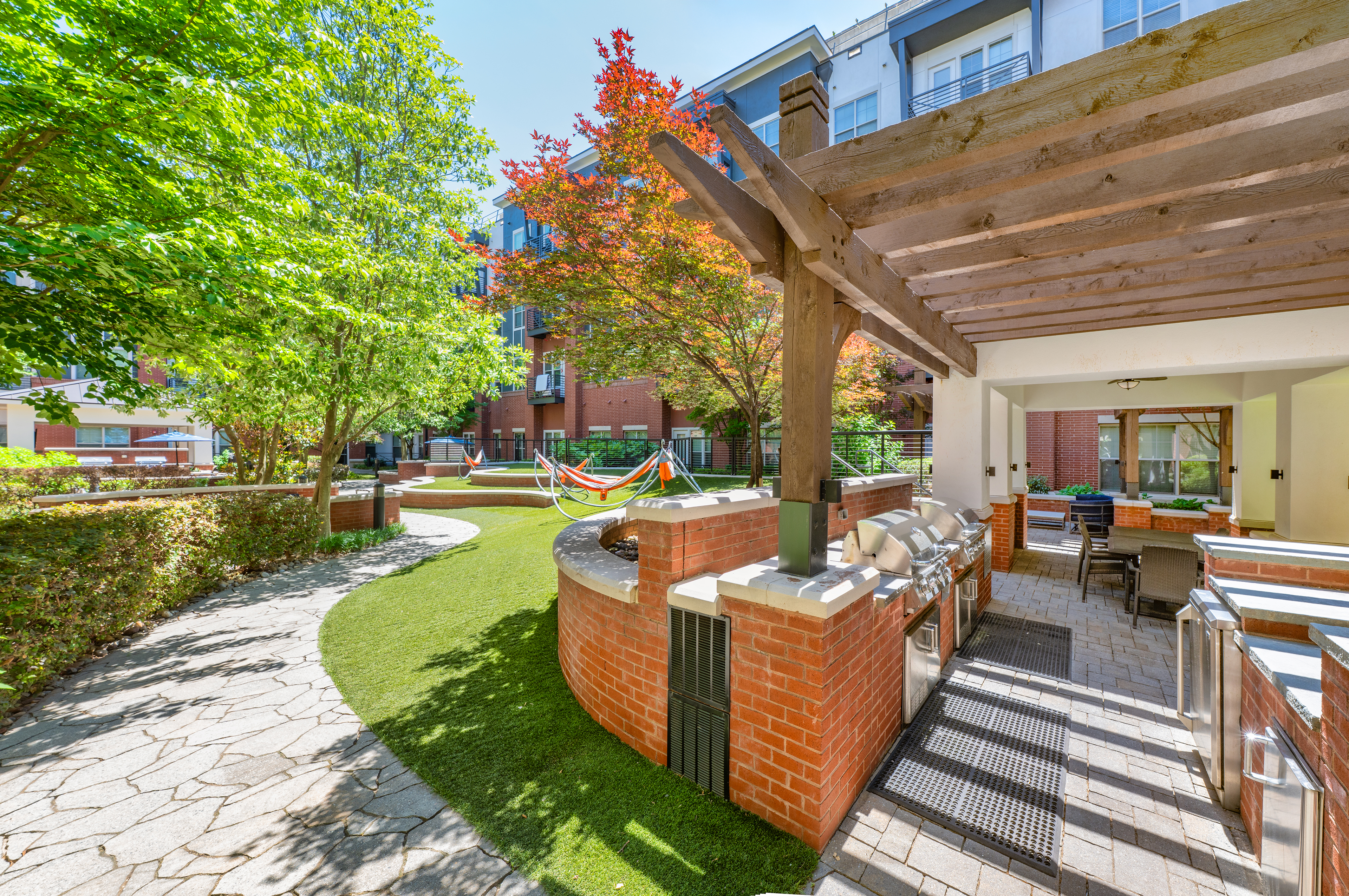 Grill area at MAA Reserve luxury apartment homes in Charlotte, NC