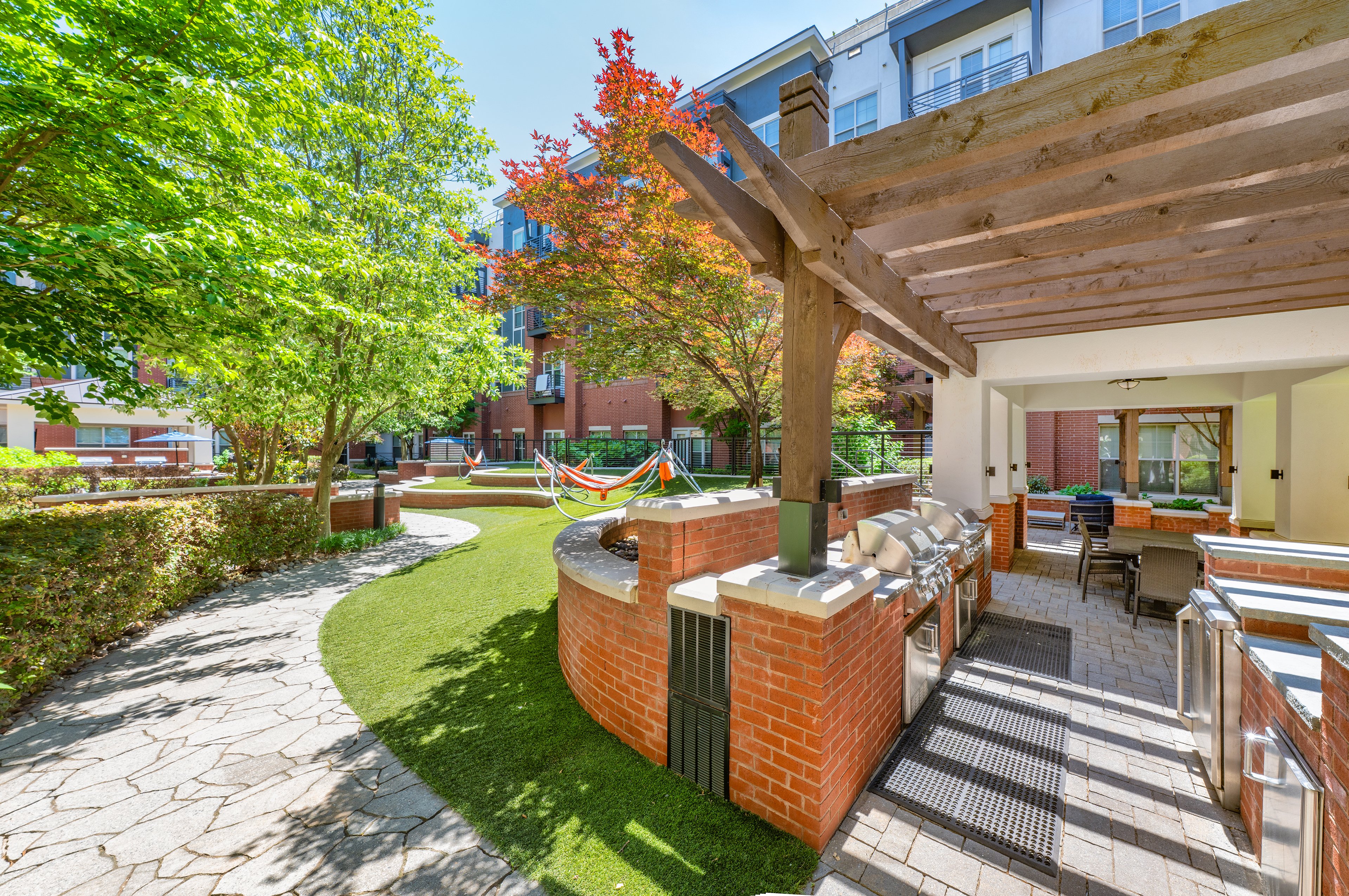 Grill area at MAA Reserve luxury apartment homes in Charlotte, NC