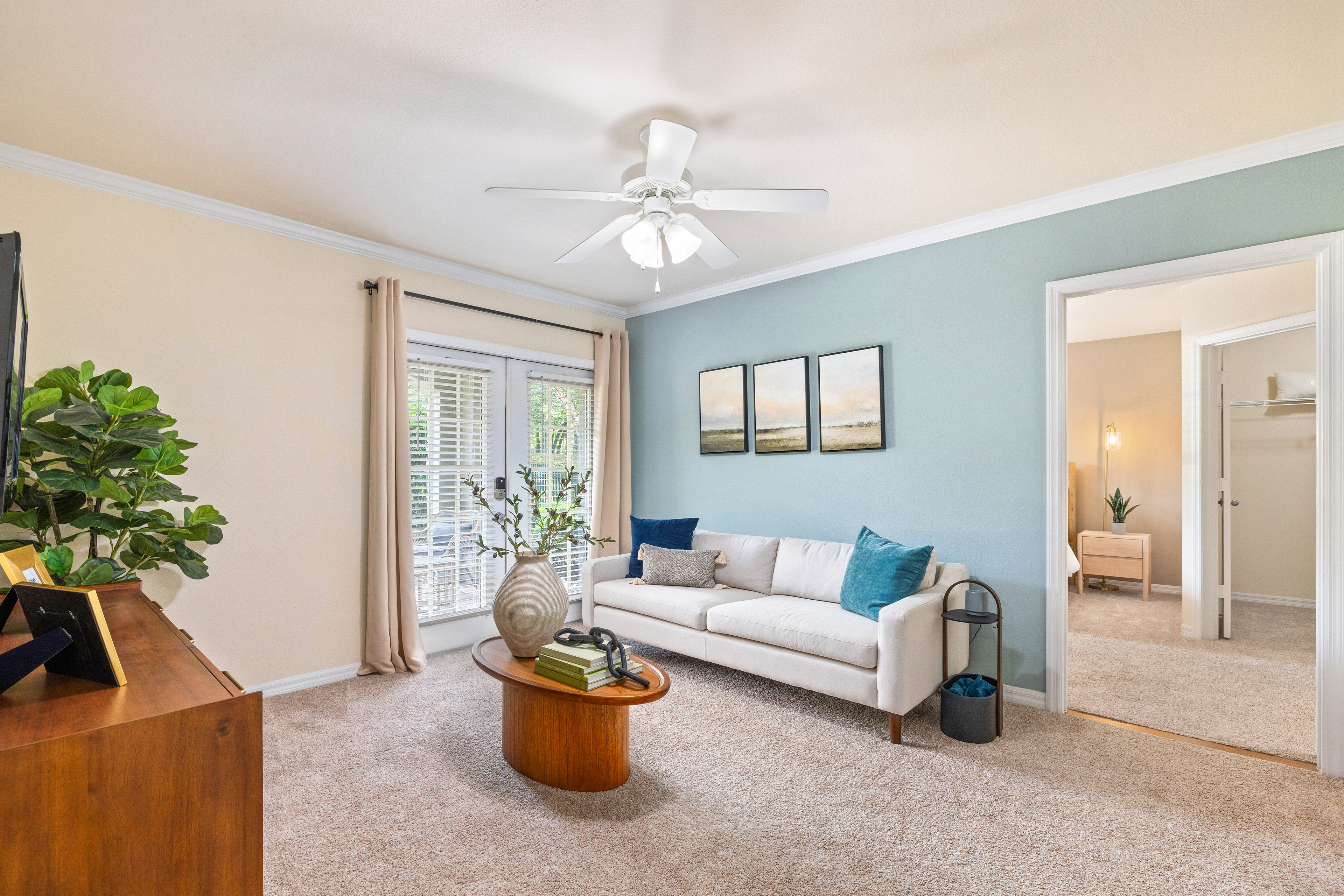 Living room at MAA Arringdon luxury apartment homes in Morrisville, NC