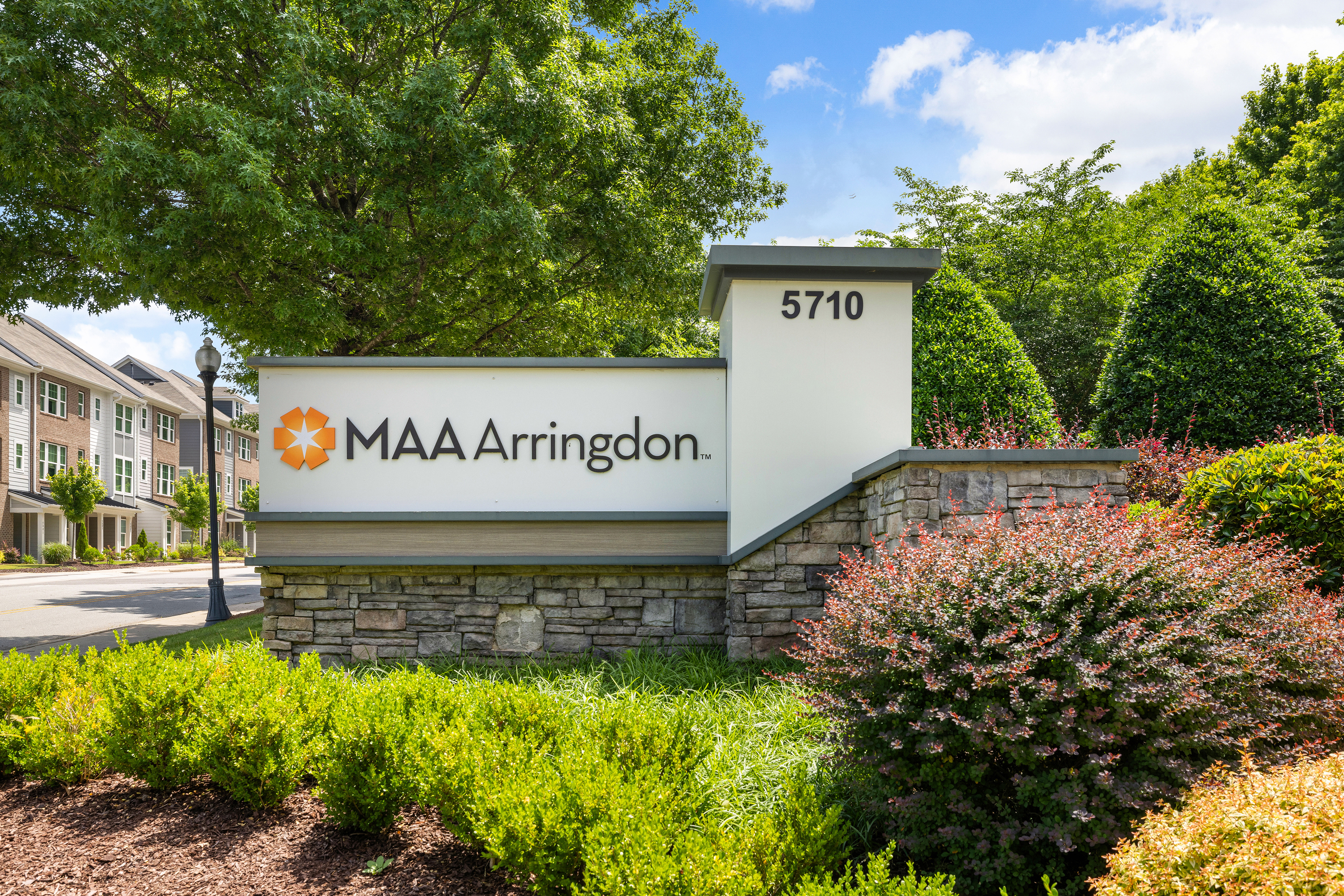 Signage at MAA Arringdon luxury apartment homes in Morrisville, NC