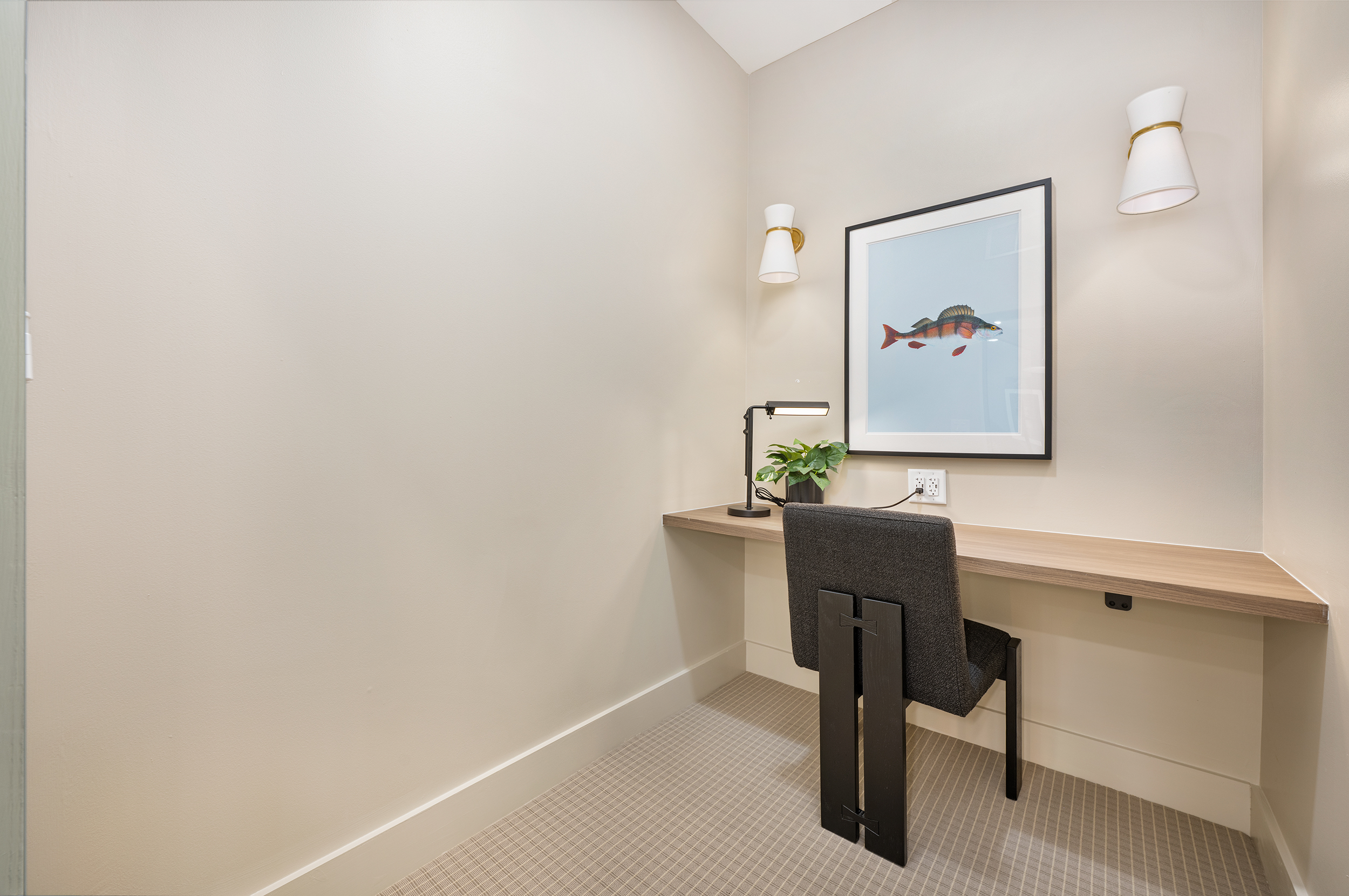 Work space at MAA Hue luxury apartment homes in Raleigh, NC