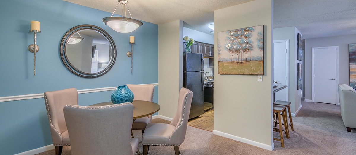 Dining Room at MAA Hampton Pointe luxury apartment homes in Charleston, SC