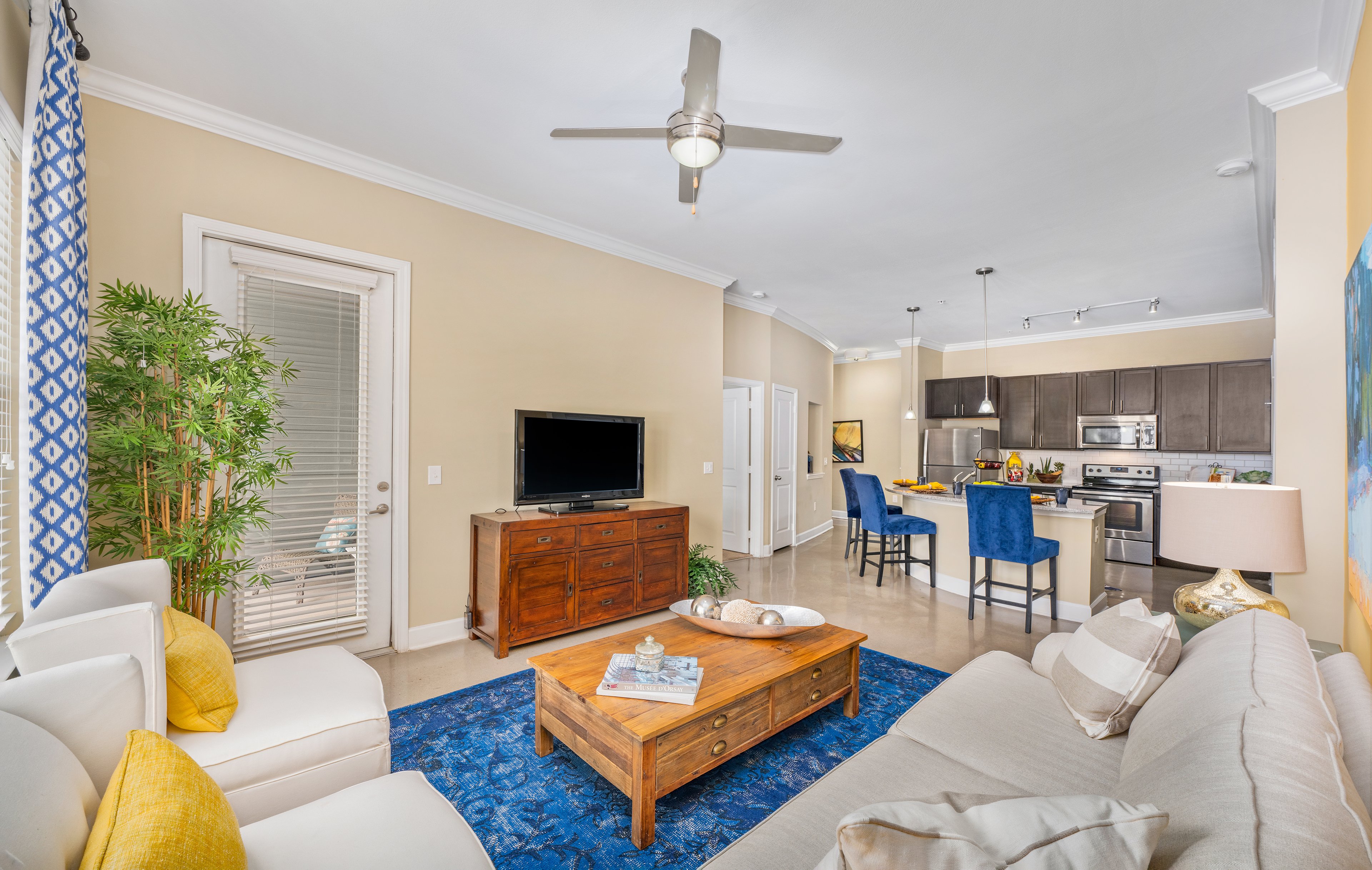 Living room at MAA Rivers Walk luxury apartment homes in Mt. Pleasant, SC