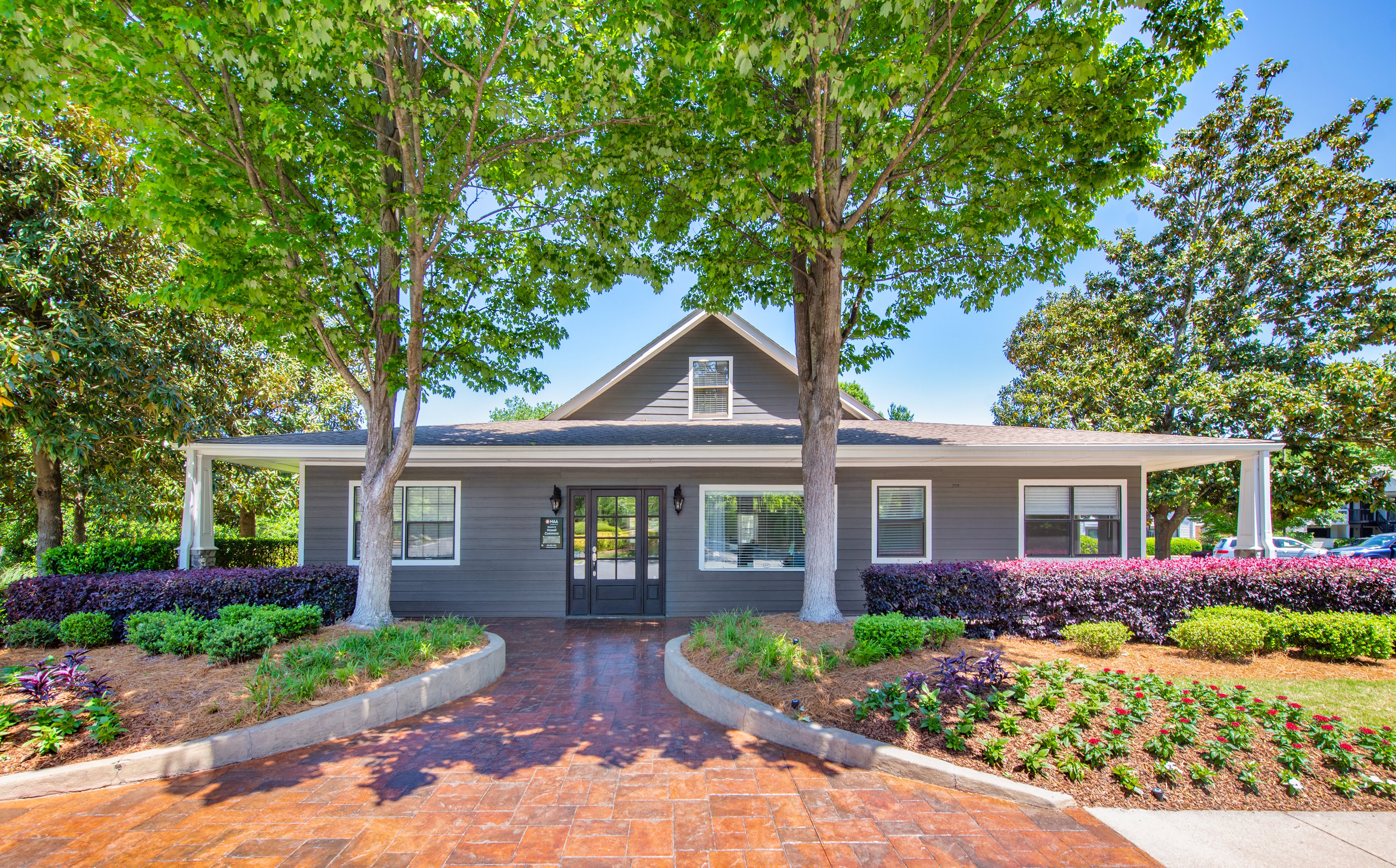 Leasing Office at MAA Howell Commons luxury apartment homes in Greenville, SC