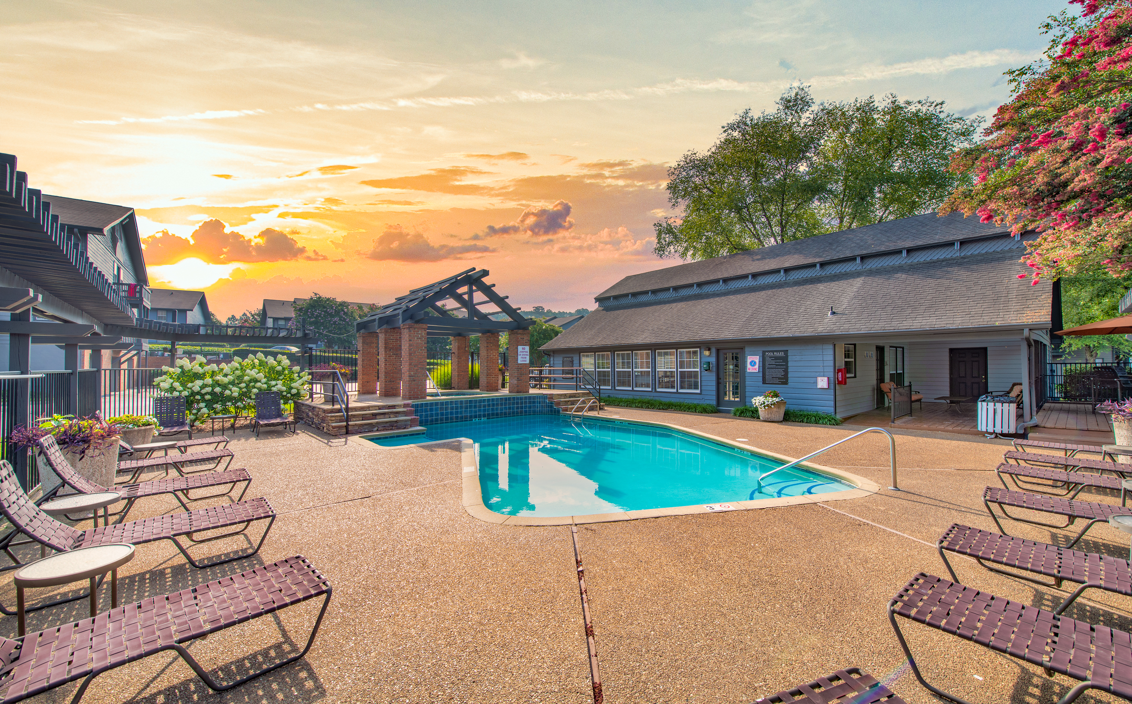 Pool at MAA Hamilton luxury apartment homes in Chattanooga, TN