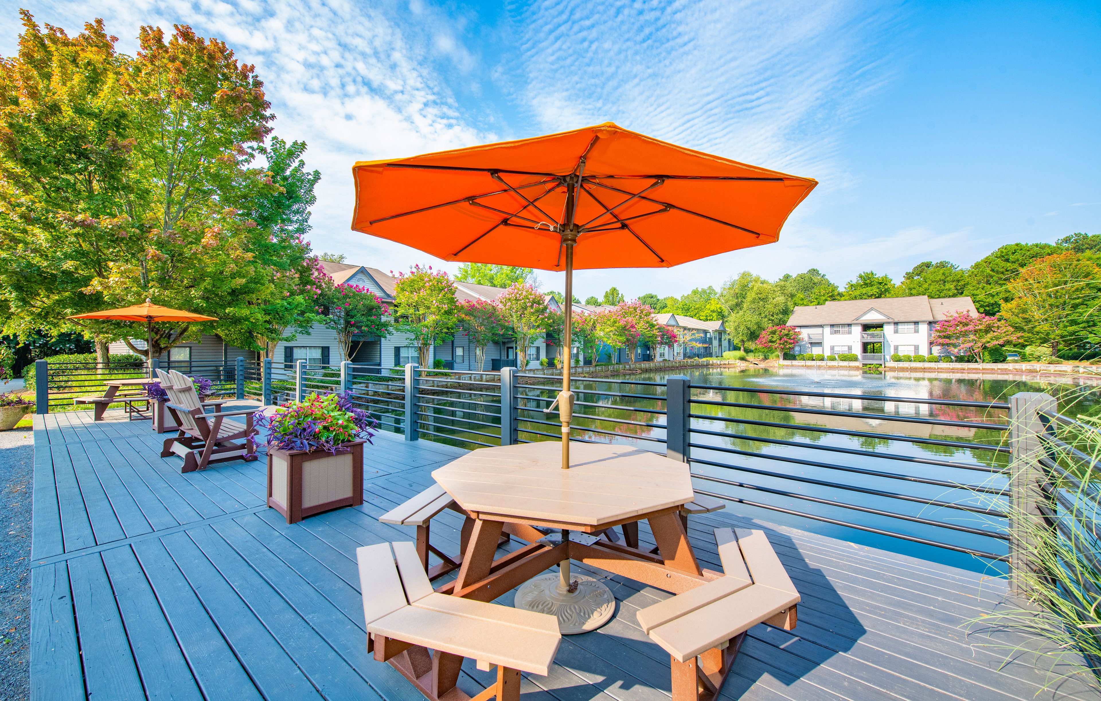 Picnic table at MAA Hamilton luxury apartment homes in Chattanooga, TN