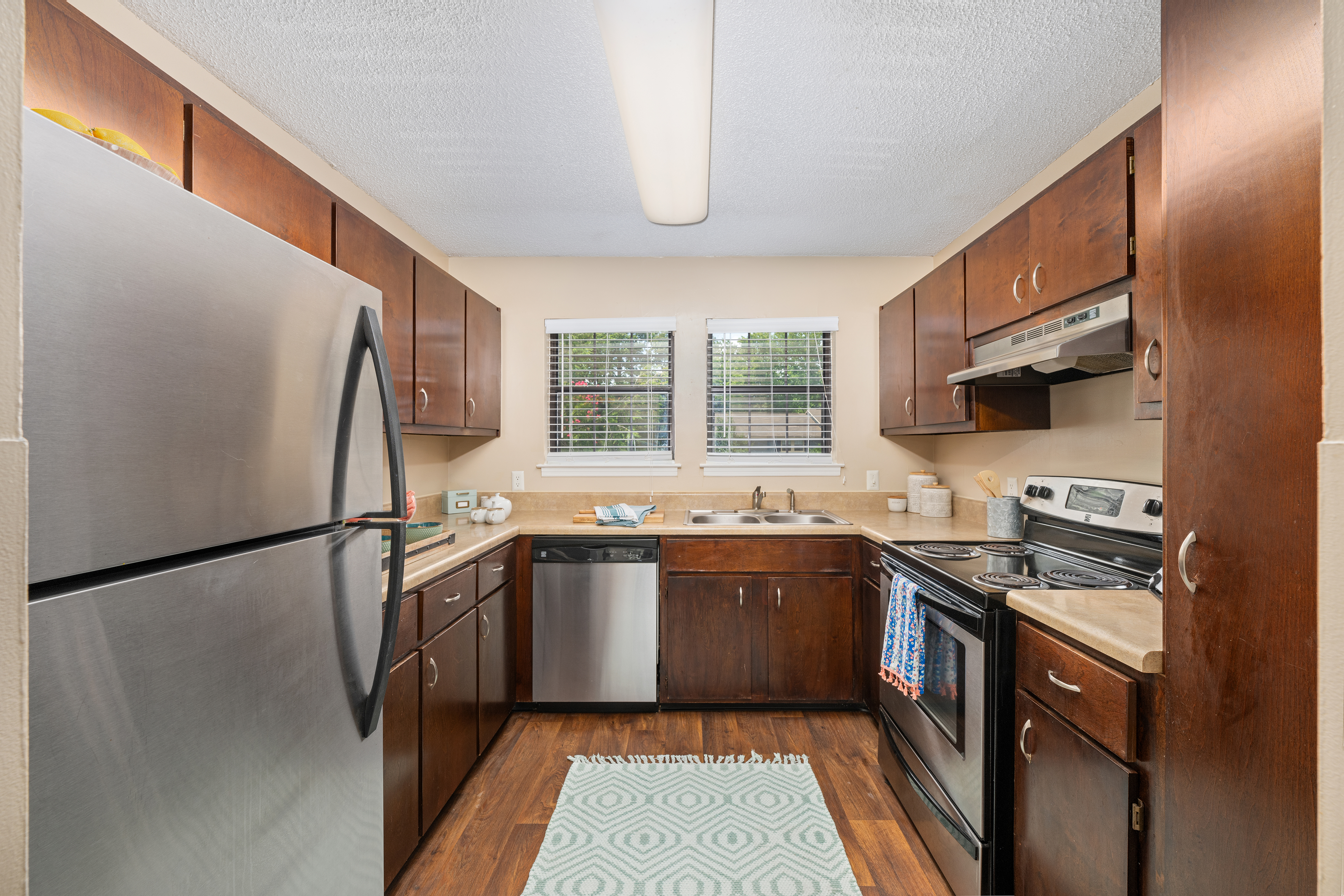 Kitchen at MAA Windridge luxury apartment homes in Chattanooga, TN