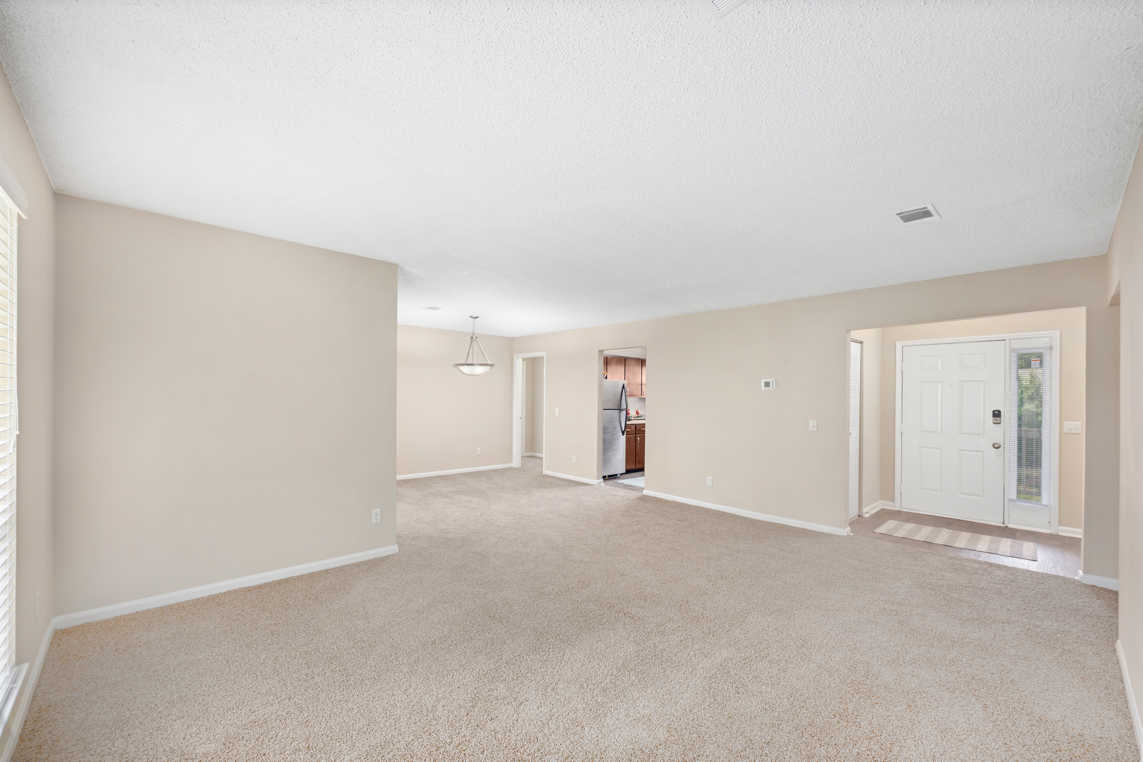 Model at MAA Windridge luxury apartment homes in Chattanooga, TN