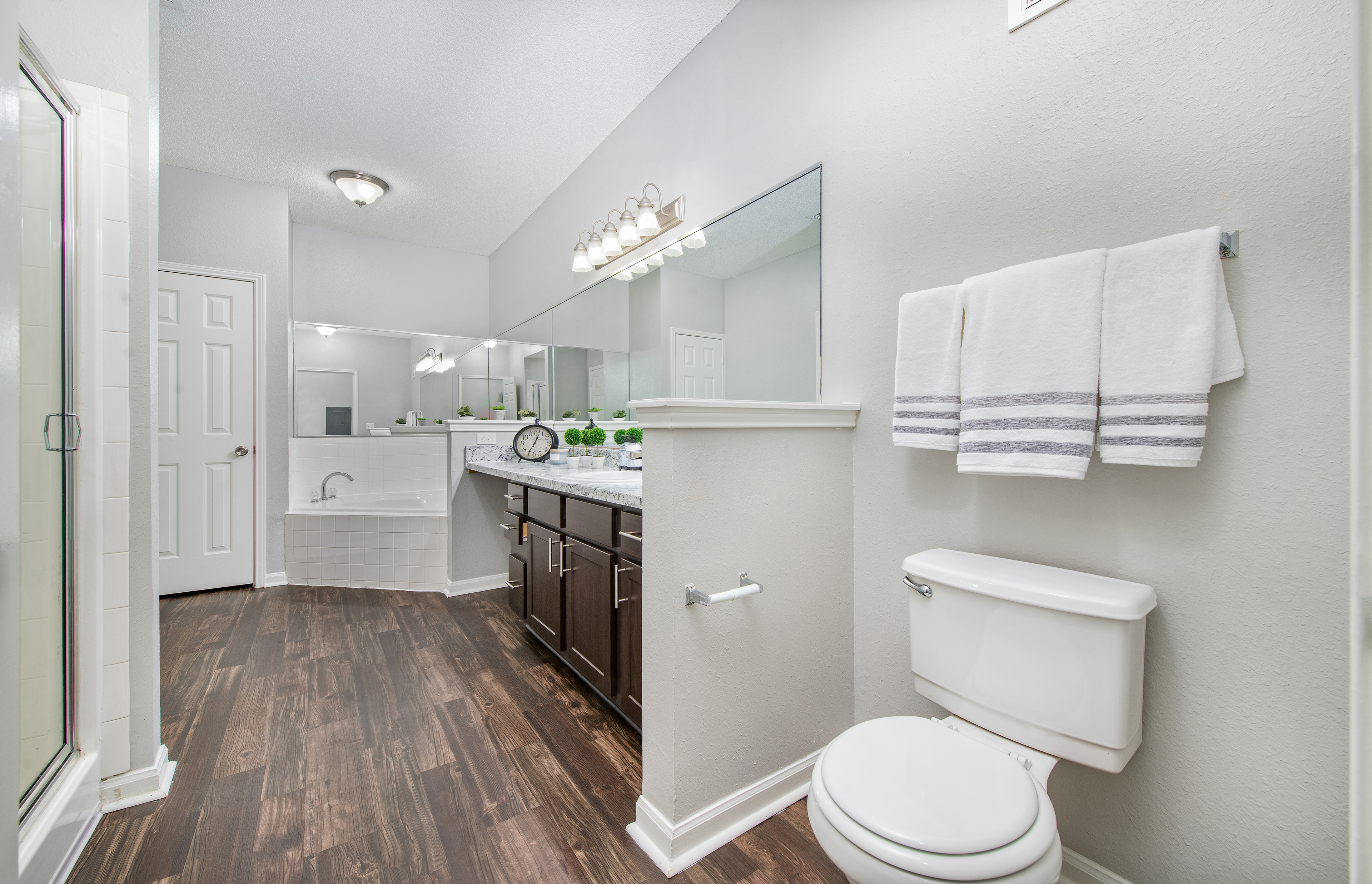 Bathroom at MAA Dexter Lake luxury apartment homes in Cordova, TN