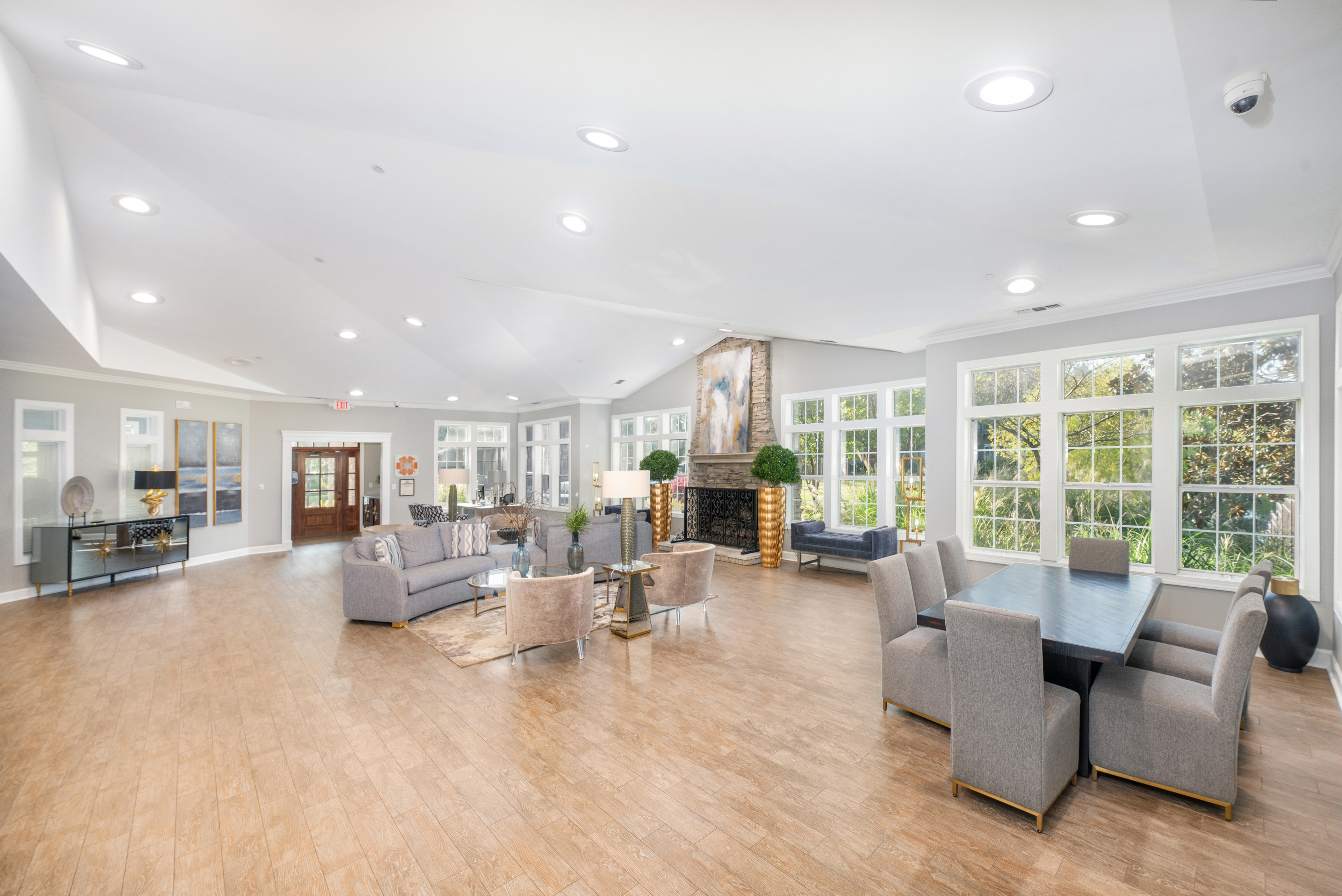 Clubhouse at MAA Dexter Lake luxury apartment homes in Cordova, TN