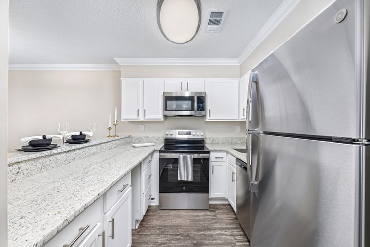 Kitchen at MAA Park Estate luxury apartment homes in Memphis, TN