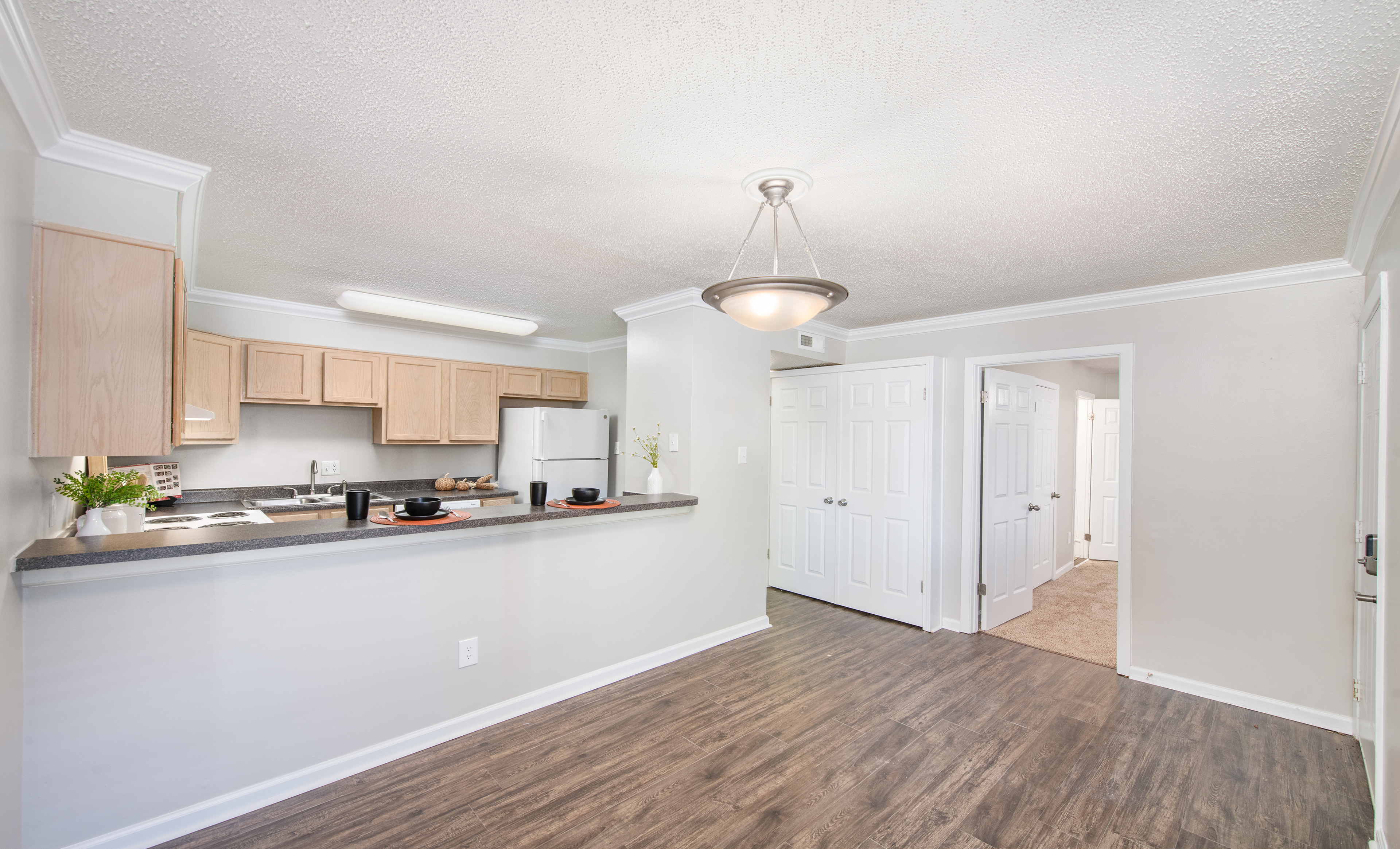 Kitchen and Dining  at MAA Park Estate in Memphis, TN
