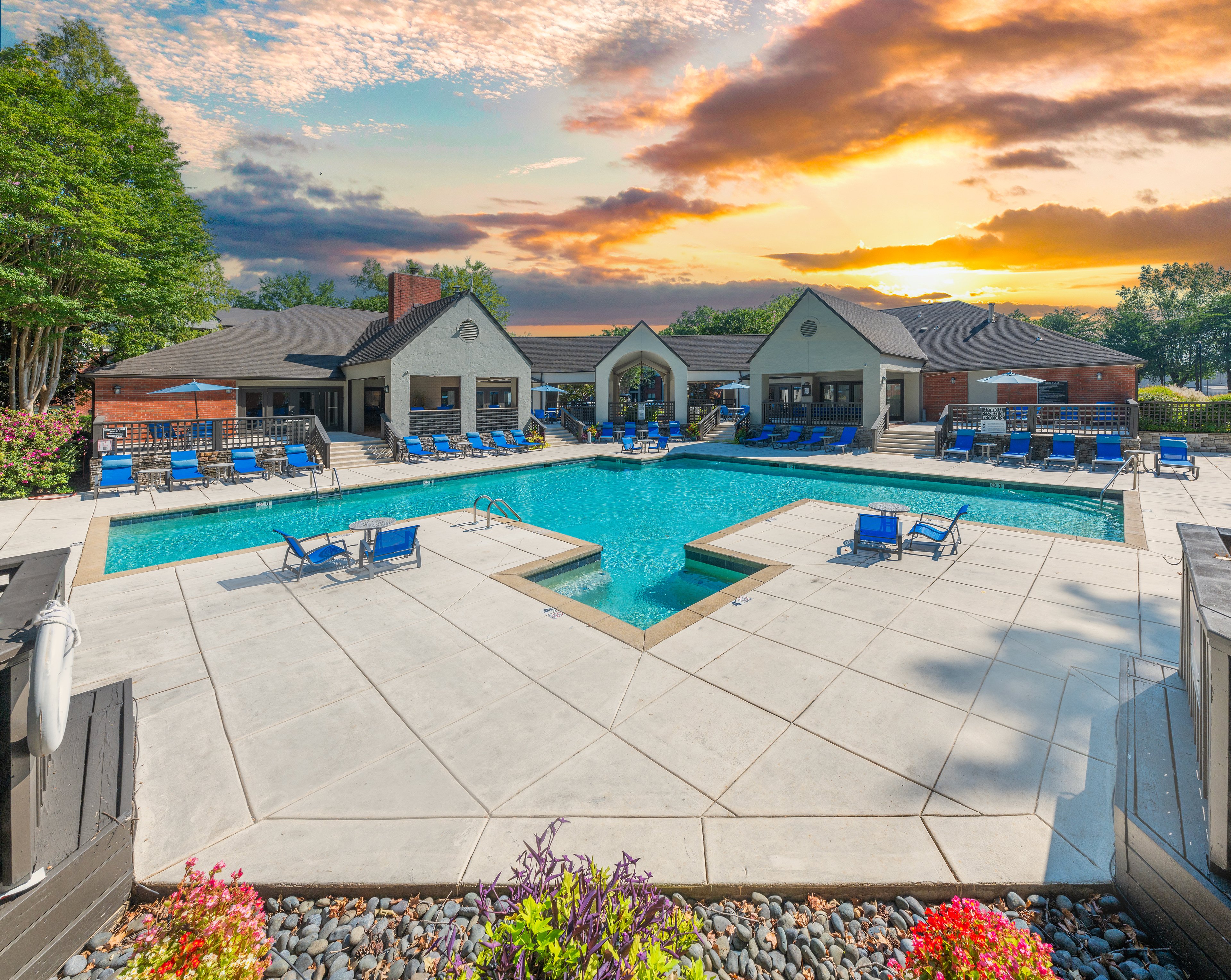 Pool at MAA Southwind luxury apartment homes in Memphis, TN