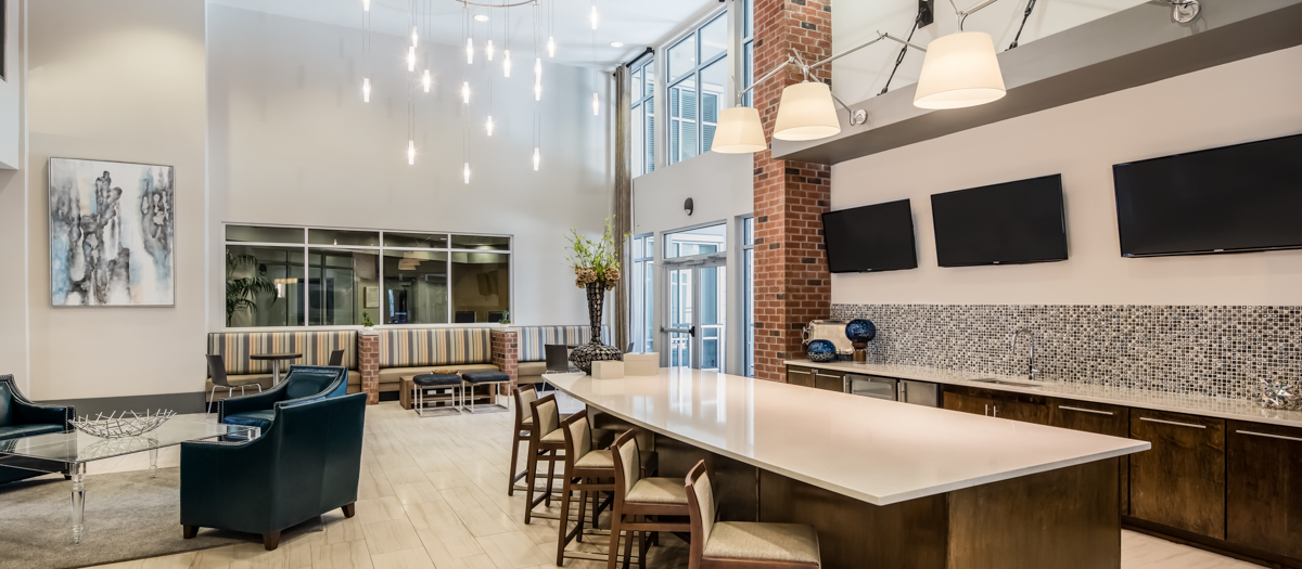 Lounge at MAA Acklen luxury apartment homes in Nashville, TN