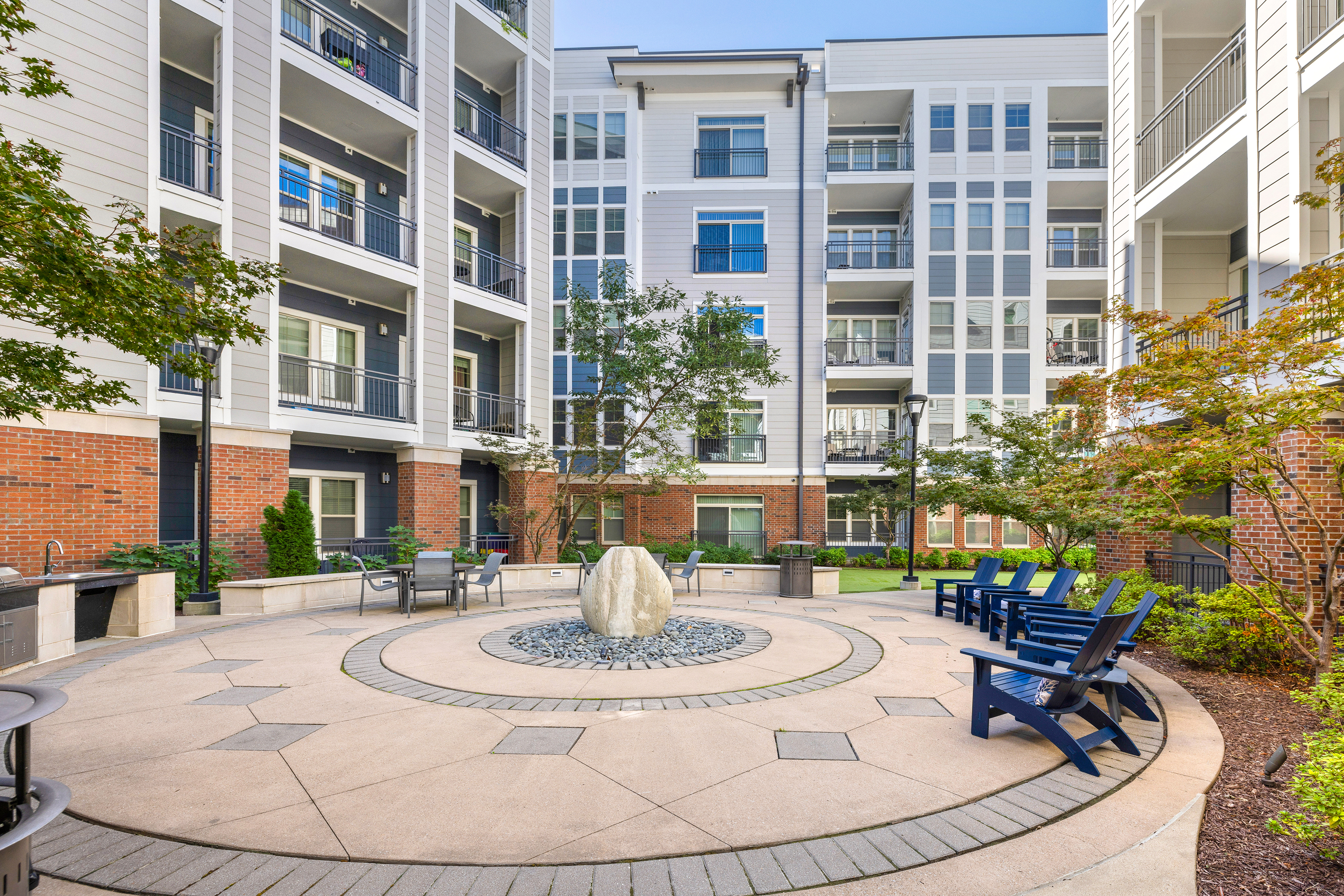 Courtyard -  at MAA Acklen luxury apartment homes in Nashville, TN