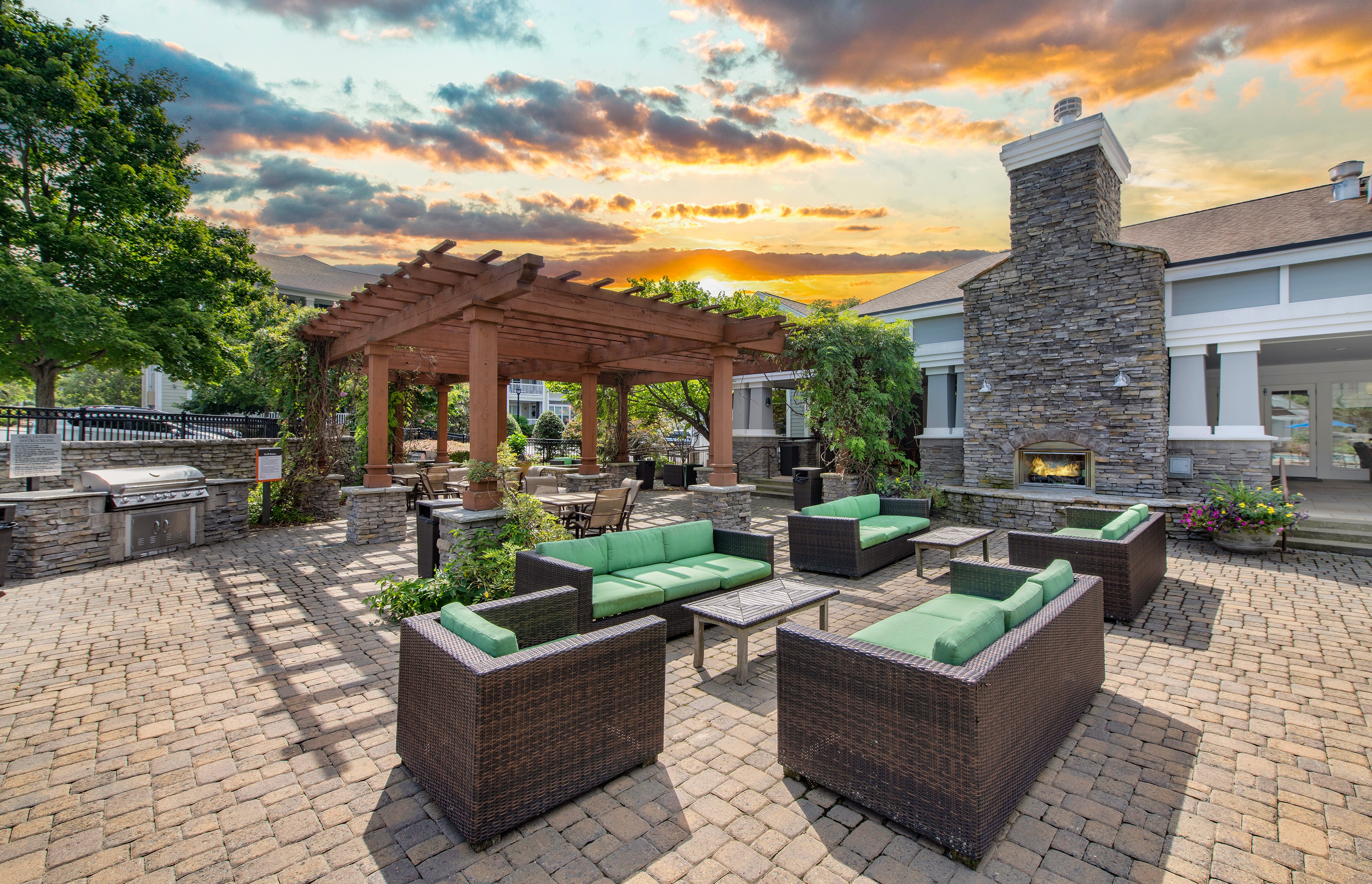 Grilling area at MAA Cool Springs in Nashville, TN