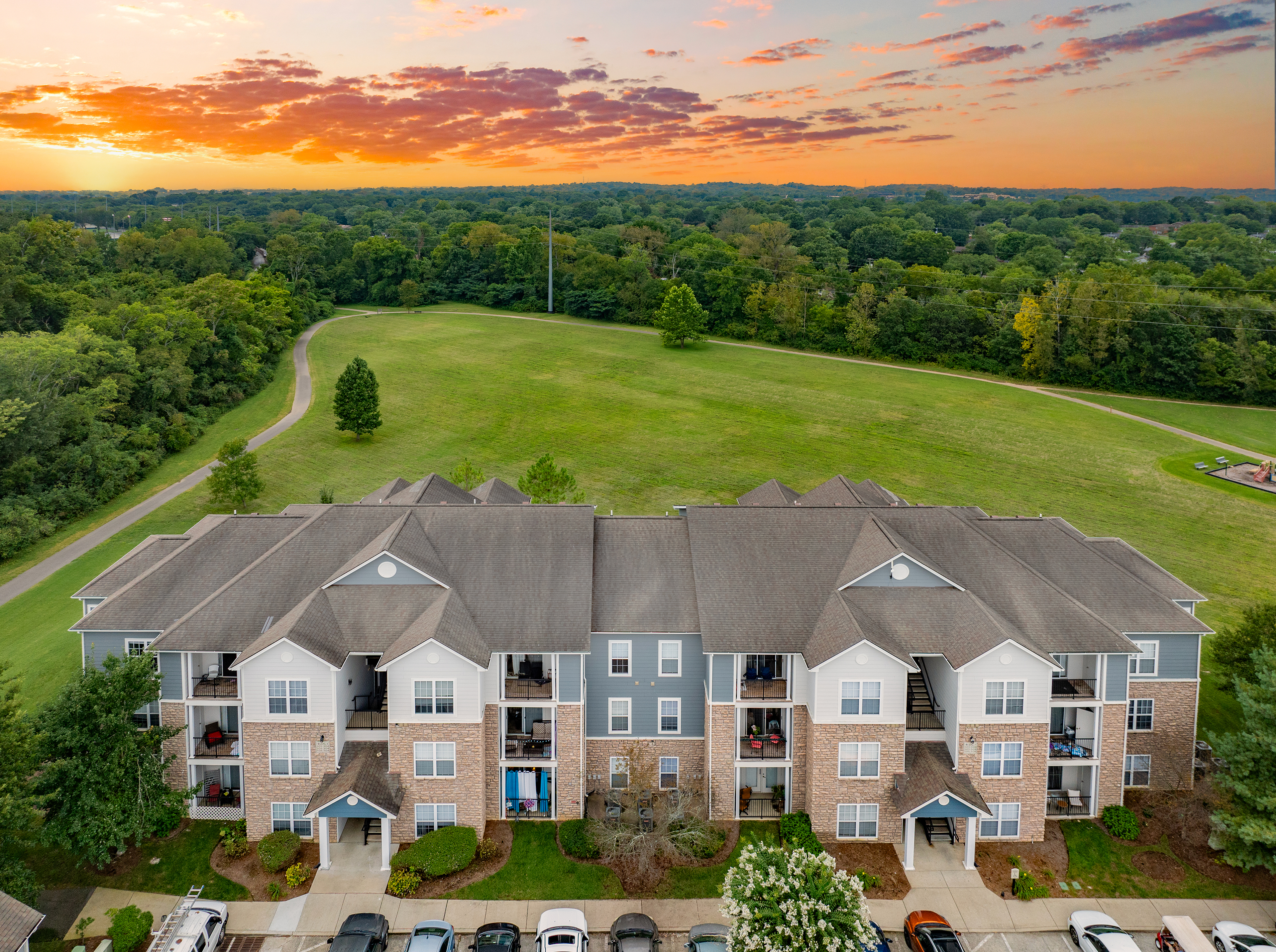 Building at MAA Indian Lake luxury apartment homes in Hendersonville, TN