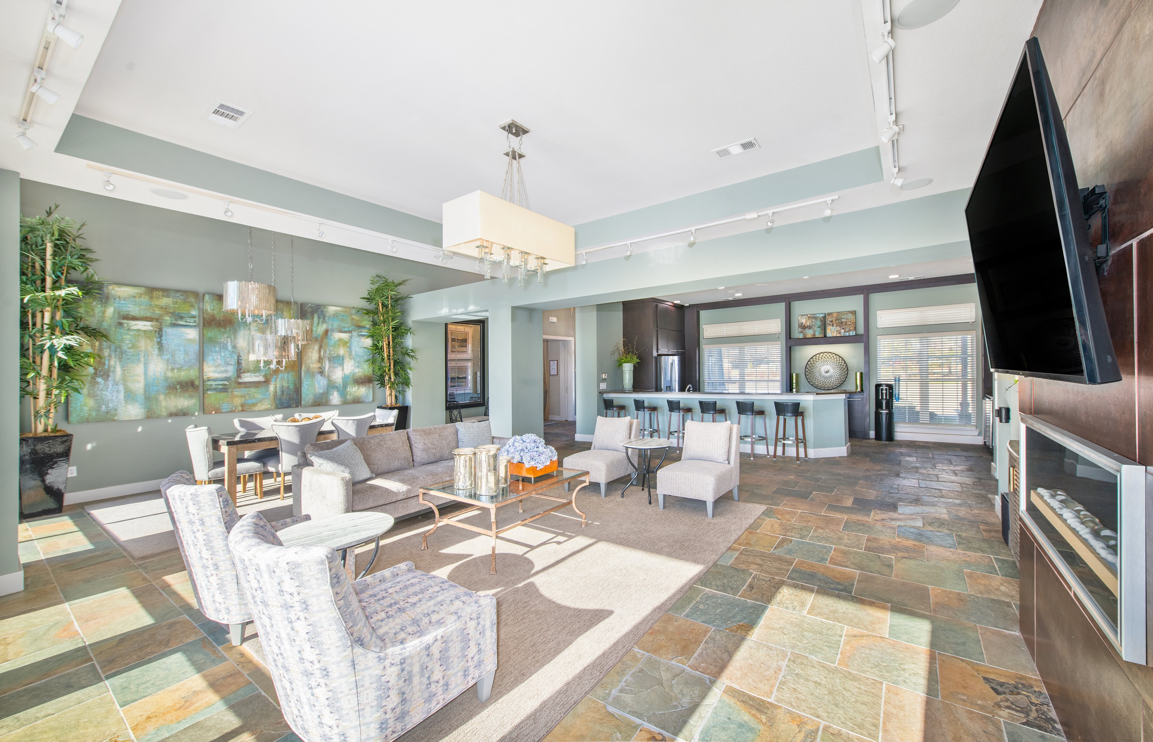 Clubhouse at MAA Indian Lake luxury apartment homes in Hendersonville, TN