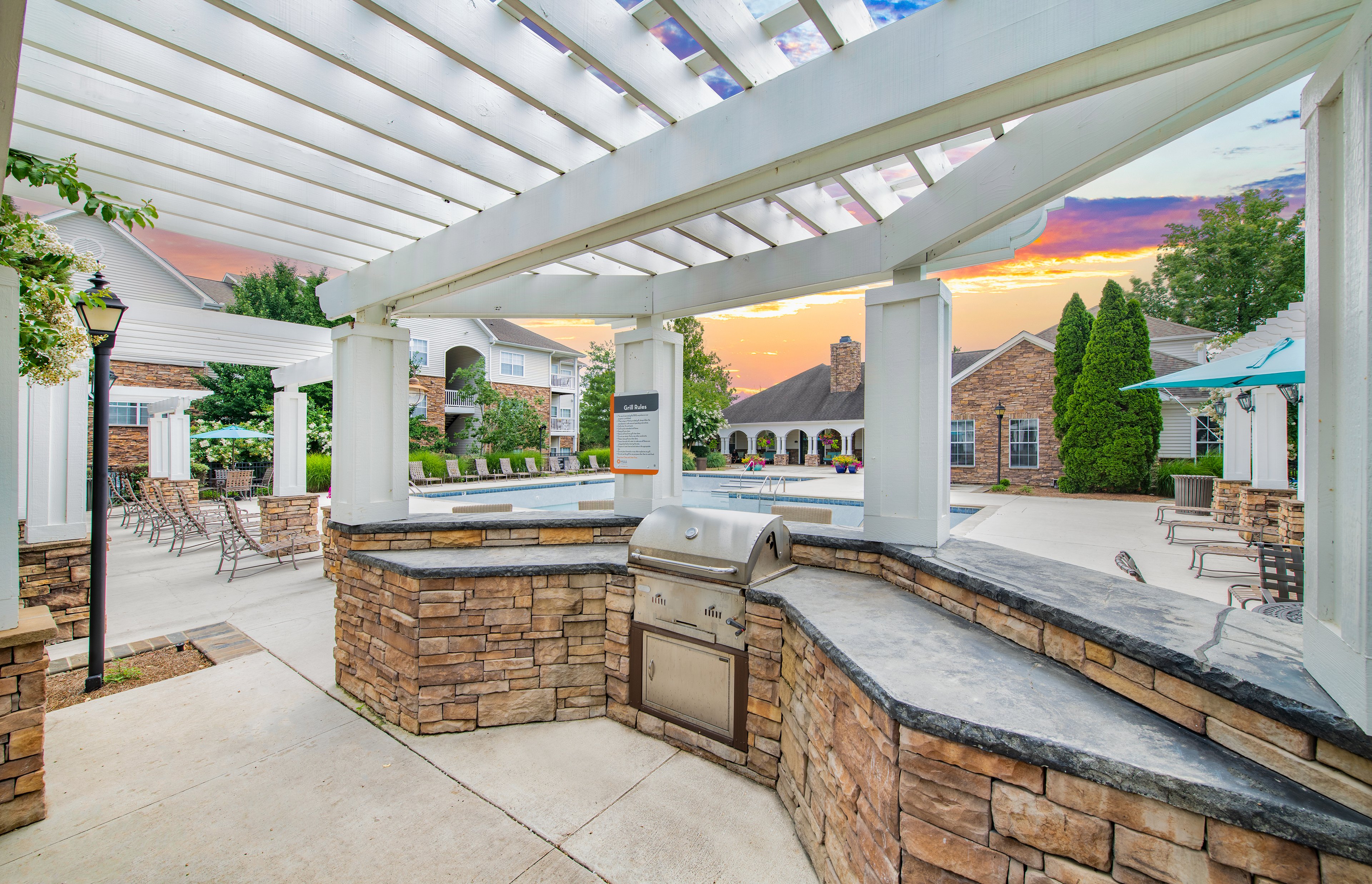 Grilling area at MAA Monthaven Park in Nashville, TN